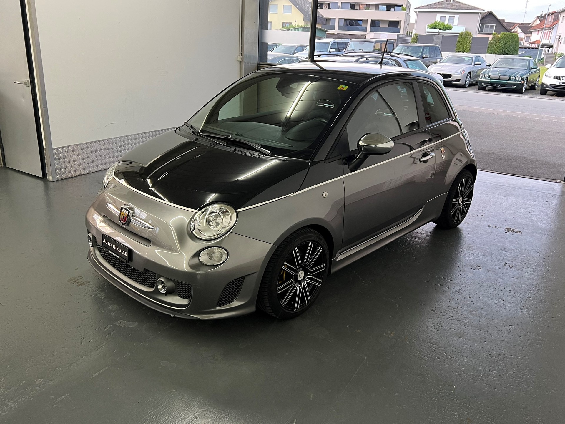 FIAT 595 1.4 16V Turbo Abarth Turismo-image-3