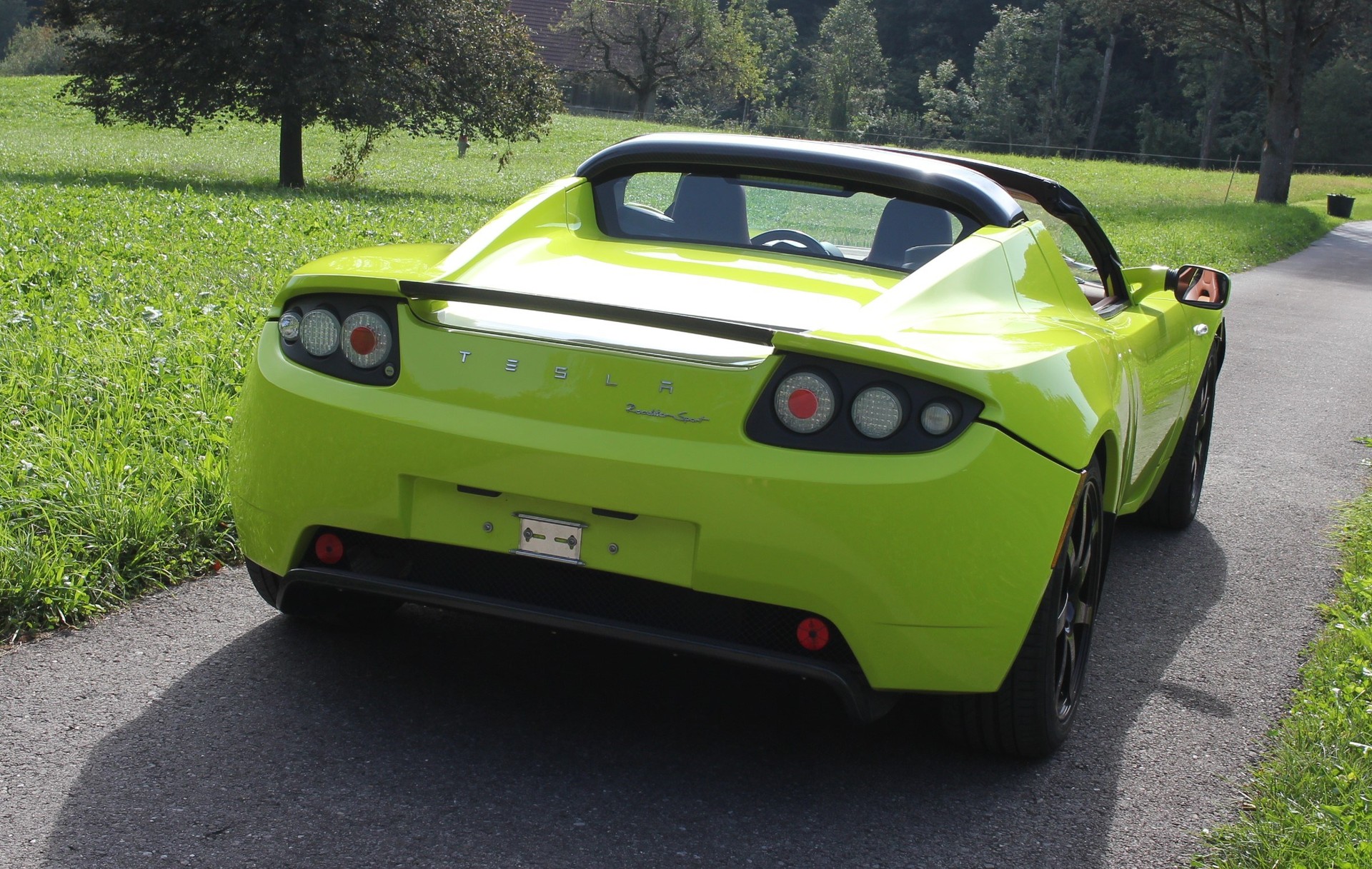 TESLA ROADSTER Sport Signature-Edition-image-4