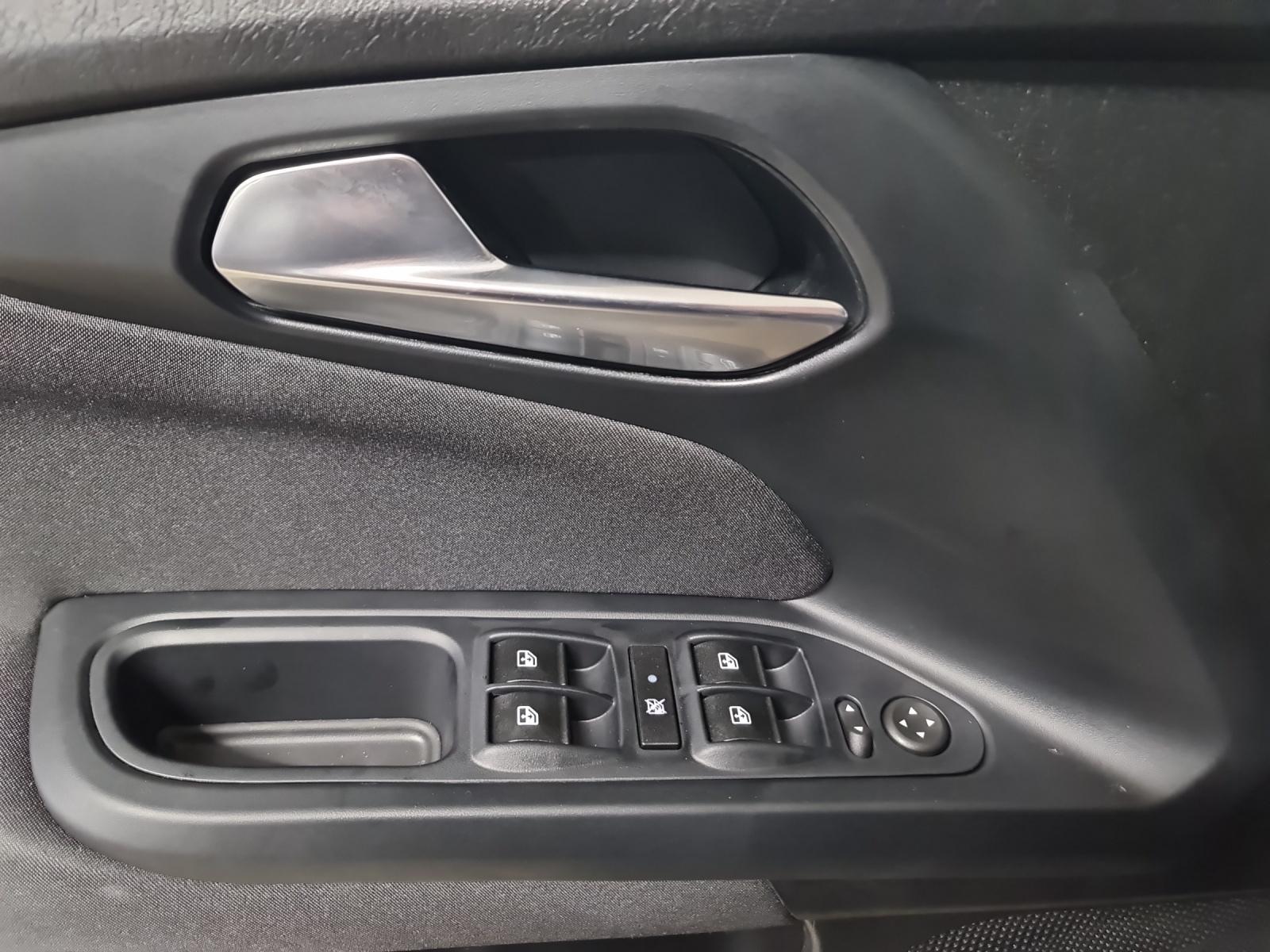 FIAT Tipo Hybrid 1.5 Swiss Edition Cross-image-15