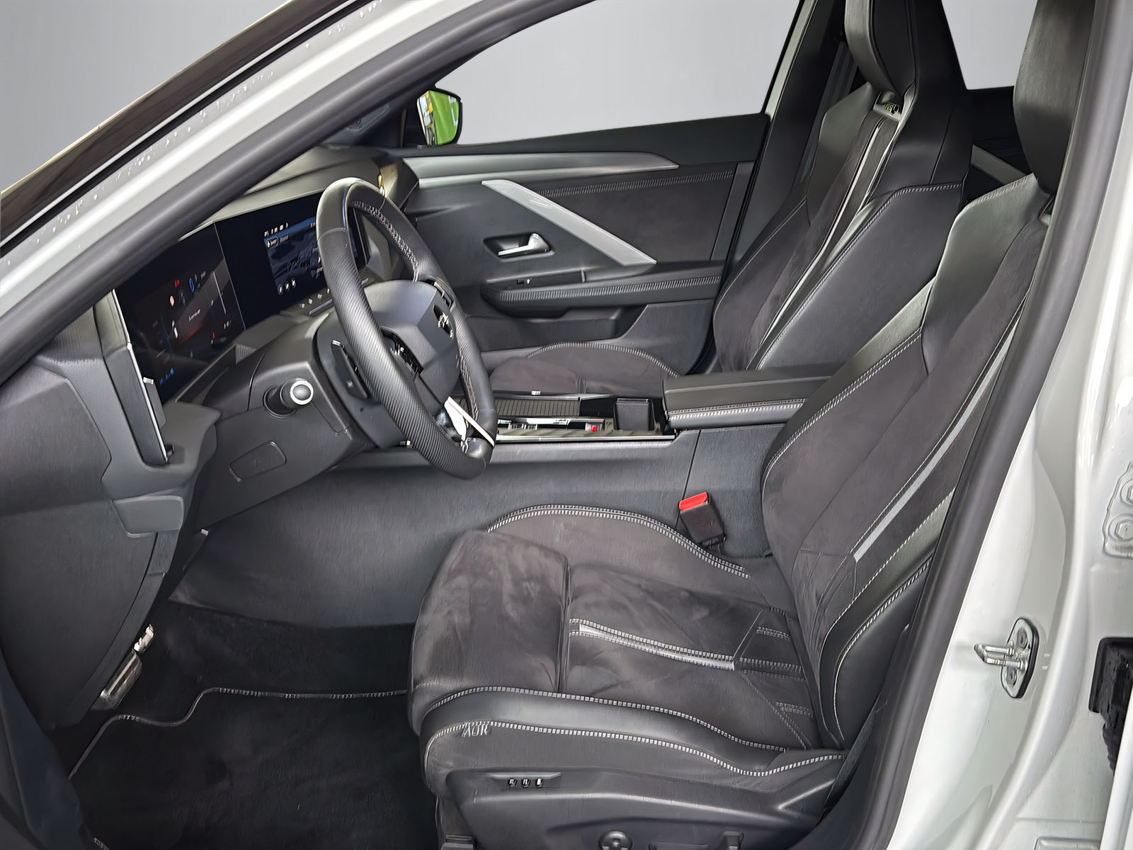 OPEL Astra L 1.6 T PHEV 225 GSe-image-2