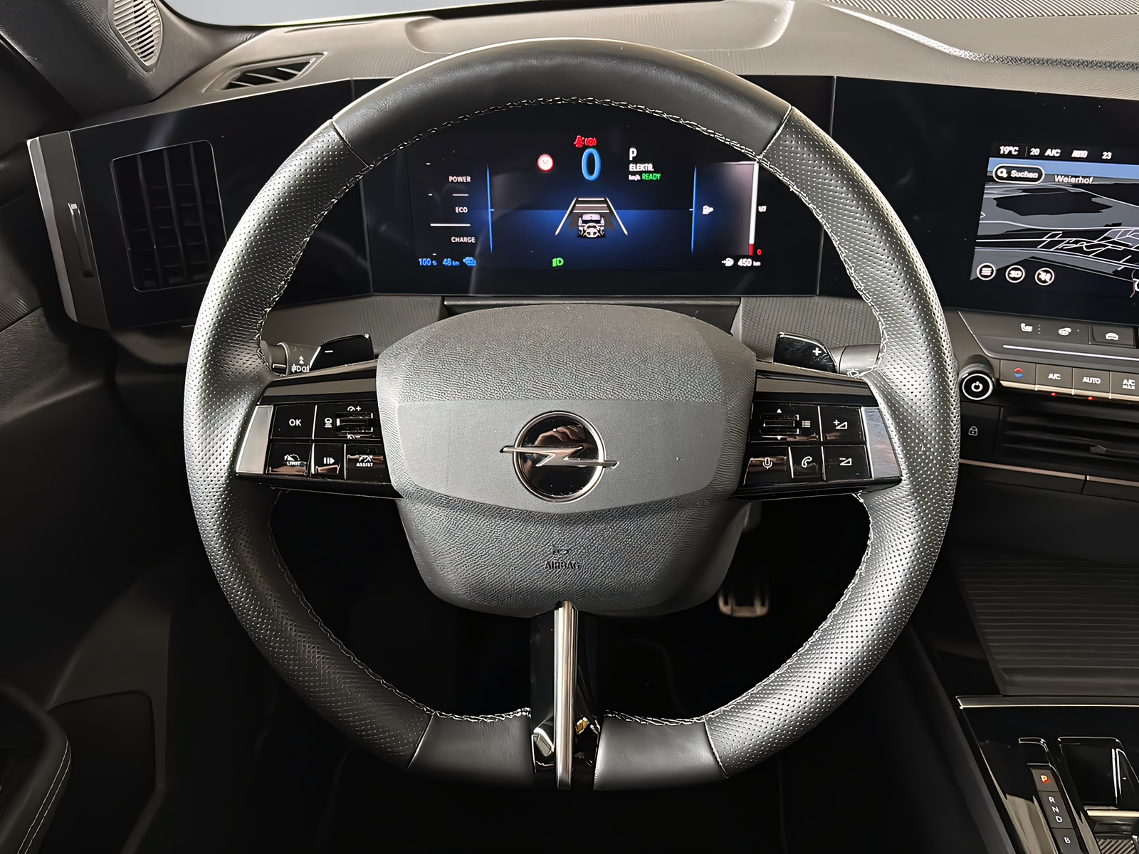 OPEL Astra L 1.6 T PHEV 225 GSe-image-3