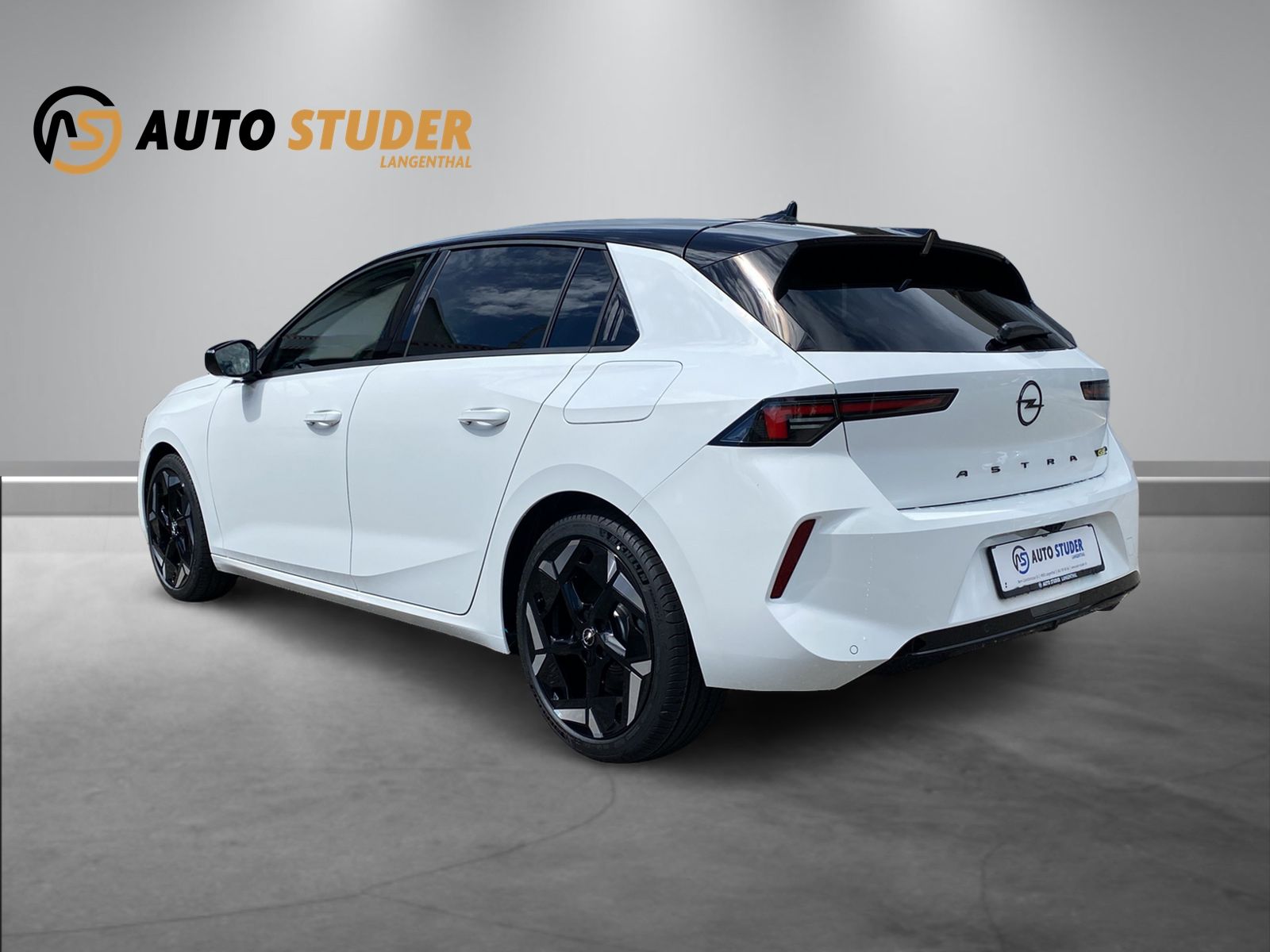 OPEL Astra L 1.6 T PHEV 225 GSe-image-7