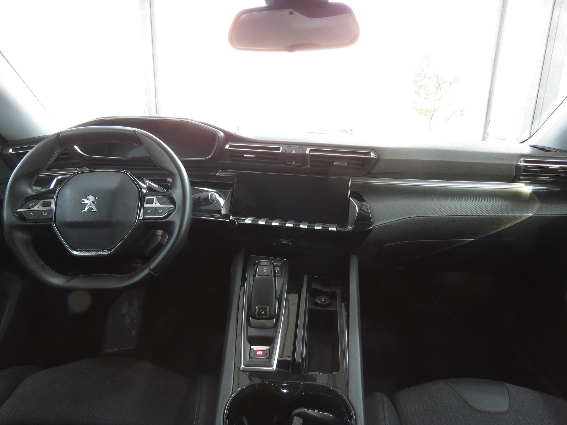 PEUGEOT 508 SW 1.2 Pure Tech Allure Pack EAT8 (Automat)-image-6
