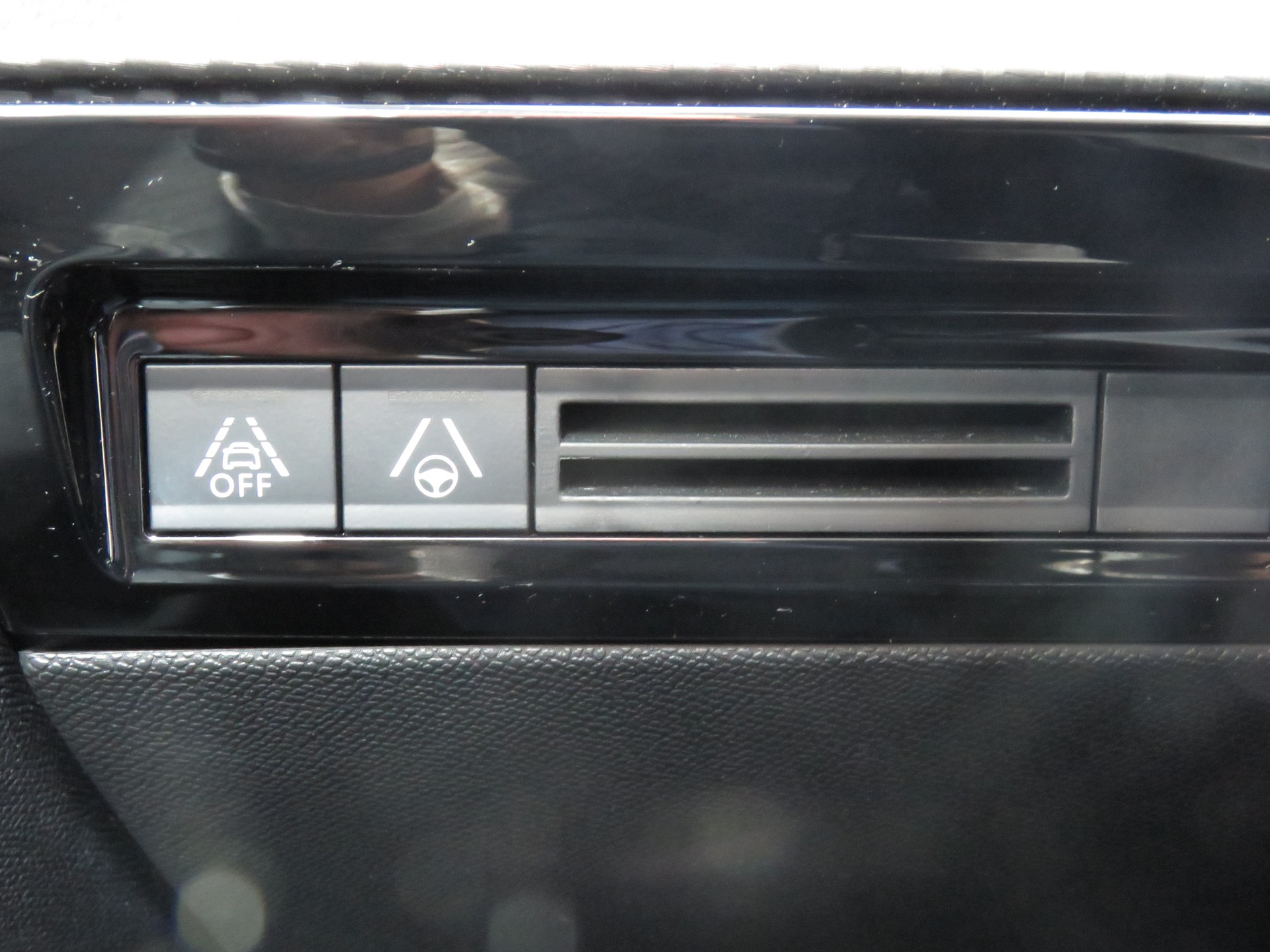 PEUGEOT 508 SW 1.2 Pure Tech Allure Pack EAT8 (Automat)-image-25