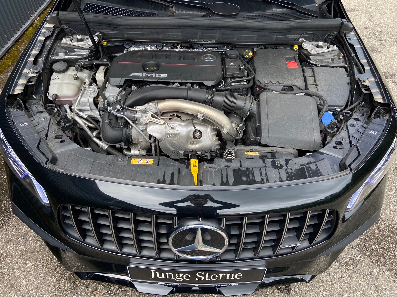 MERCEDES-BENZ GLB 35 AMG 4Matic 8G-Tronic-image-5
