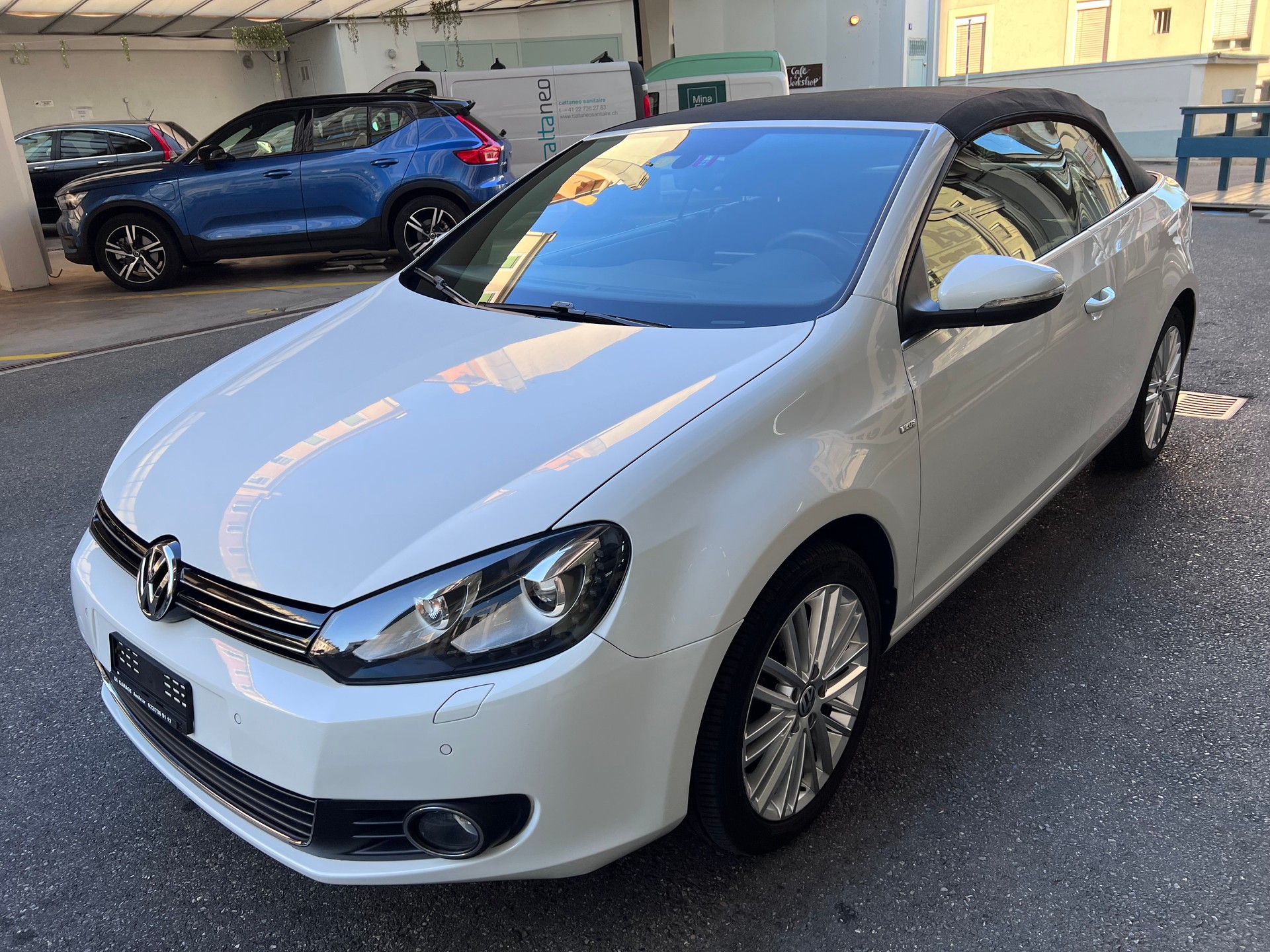 VW Golf Cabrio 1.6 TDI BMT-image-0