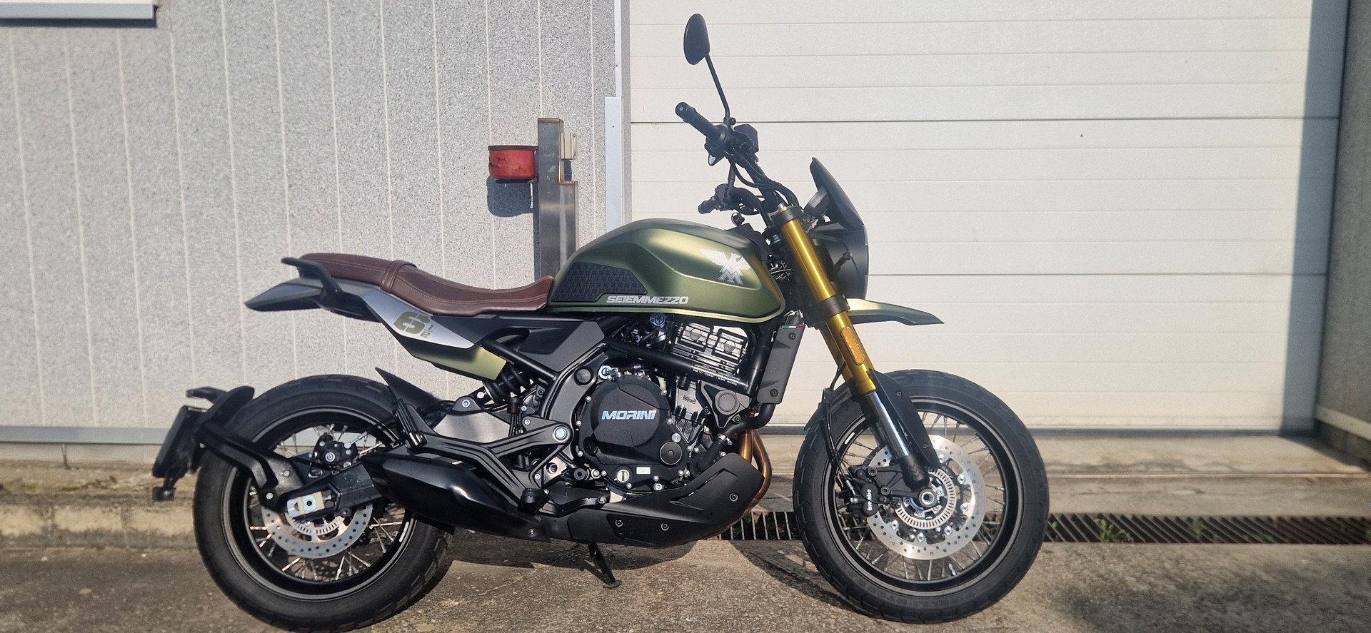 MOTO MORINI Seiemmezzo SCR-showroom-element-3