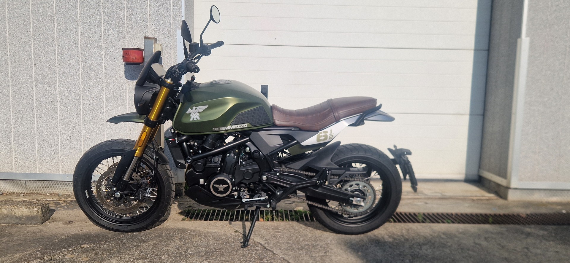 MOTO MORINI Seiemmezzo SCR-showroom-element-2