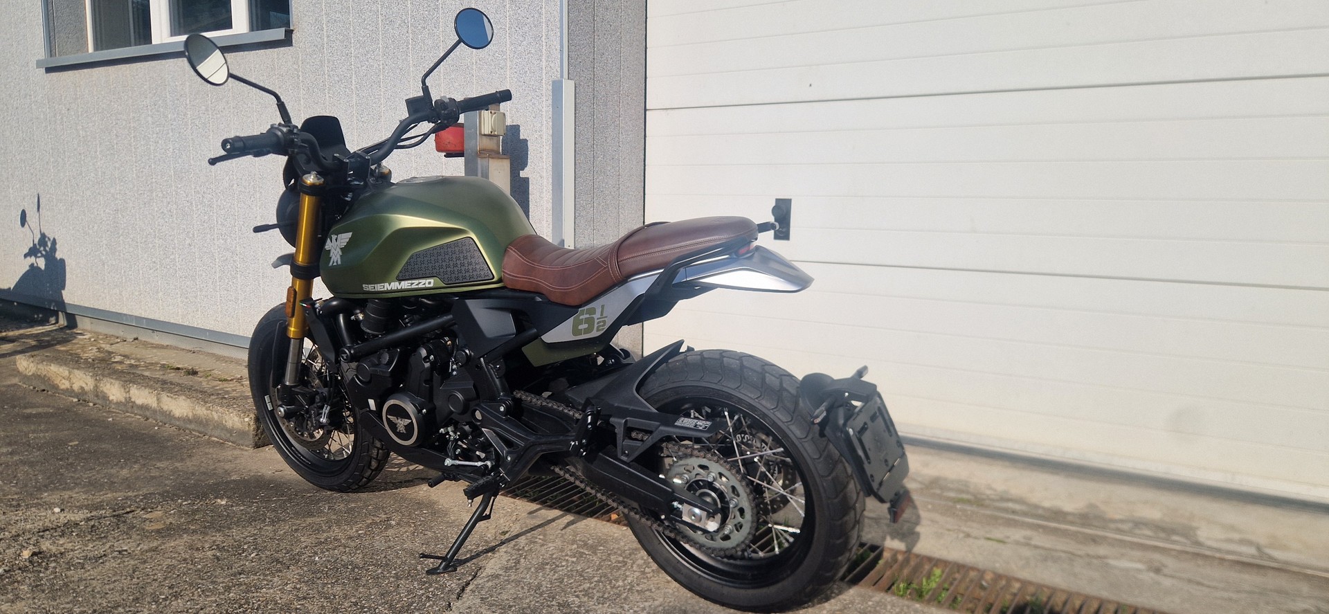 MOTO MORINI Seiemmezzo SCR-showroom-element-1