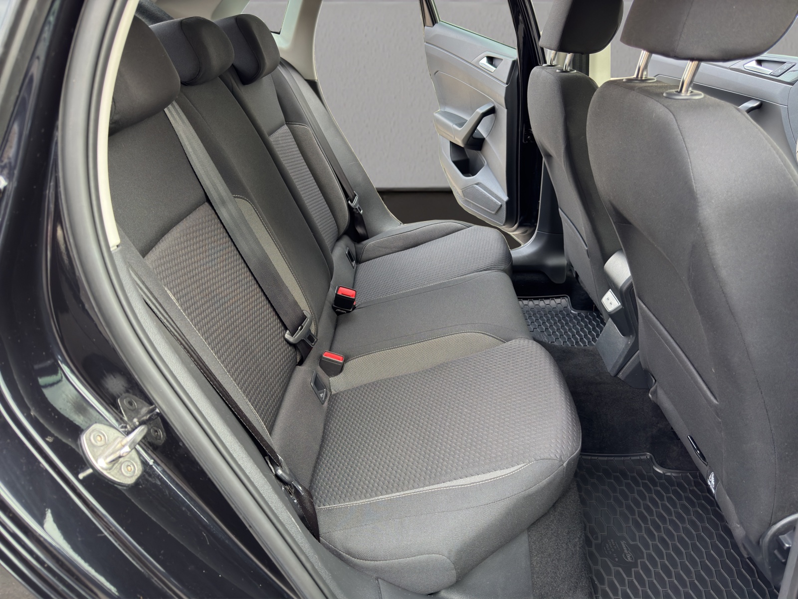 VW Polo 1.0 TSI Life DSG-image-17
