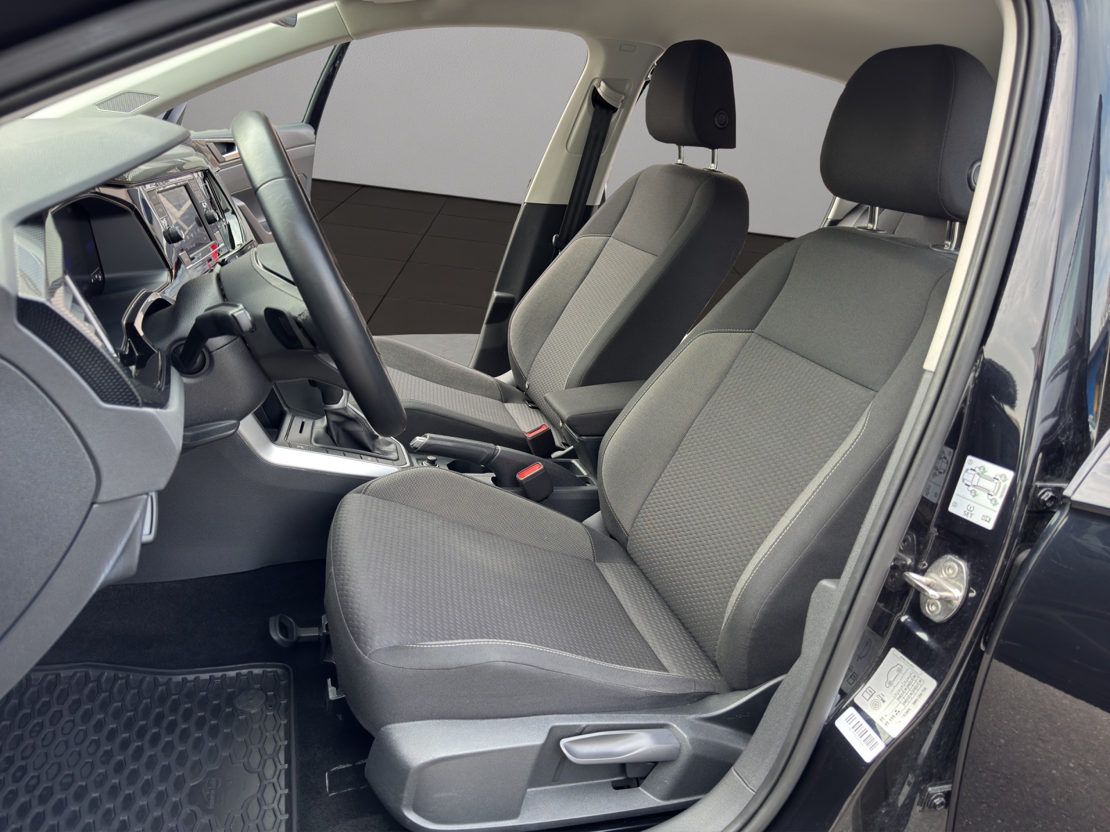 VW Polo 1.0 TSI Life DSG-image-8