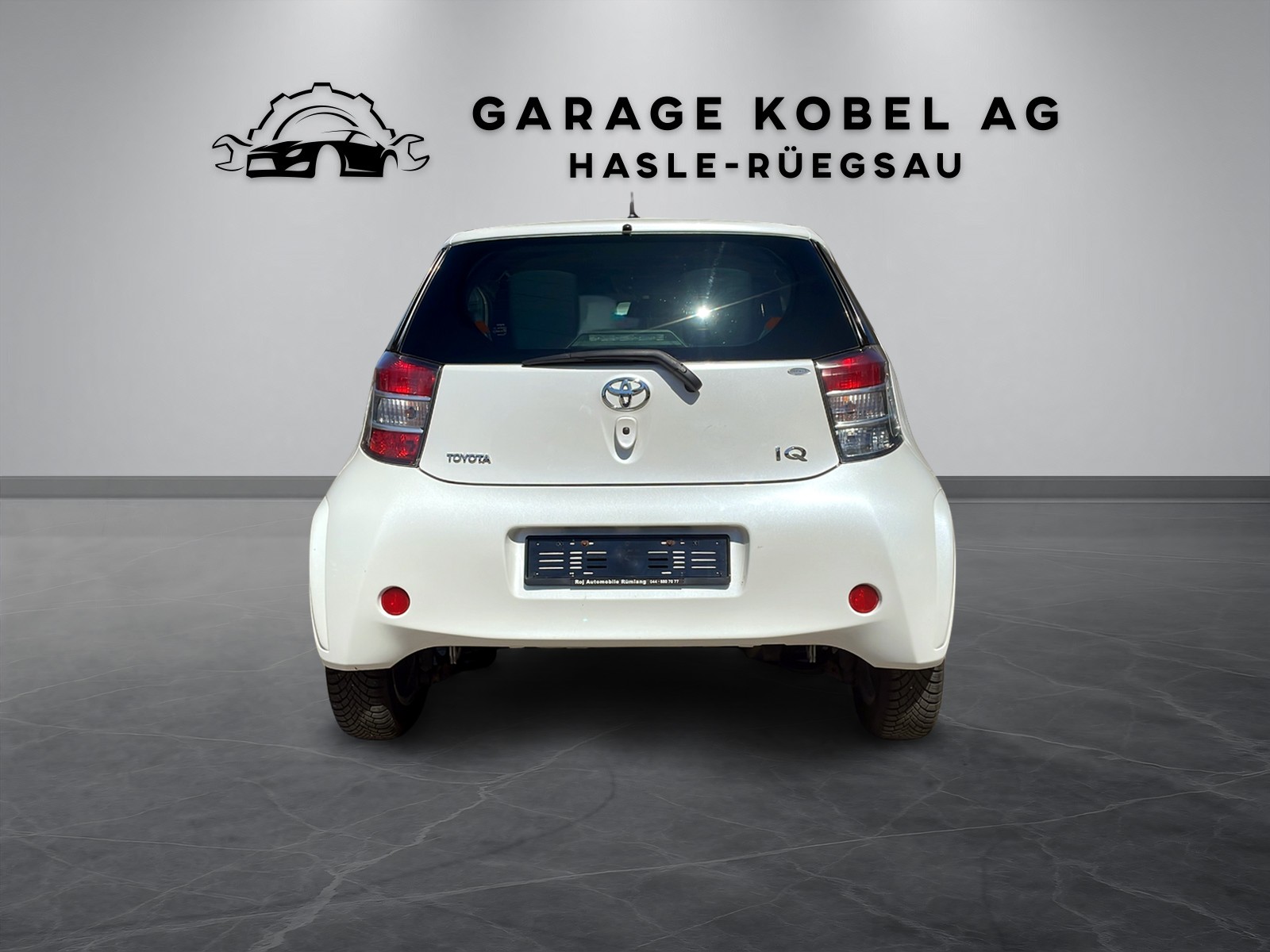 TOYOTA iQ 1.0 VVT-i — slika 4