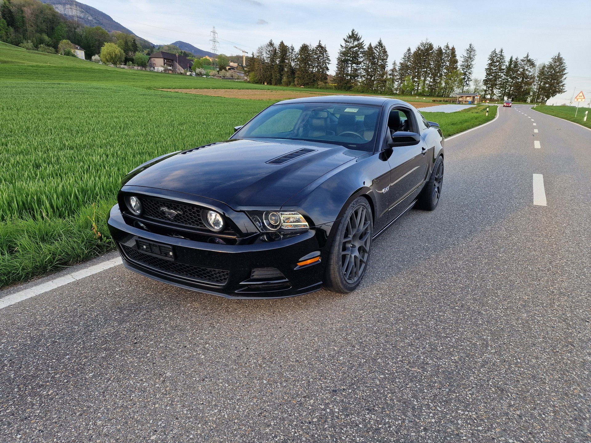 FORD Mustang GT Premium V8 420PS Automat-image-1