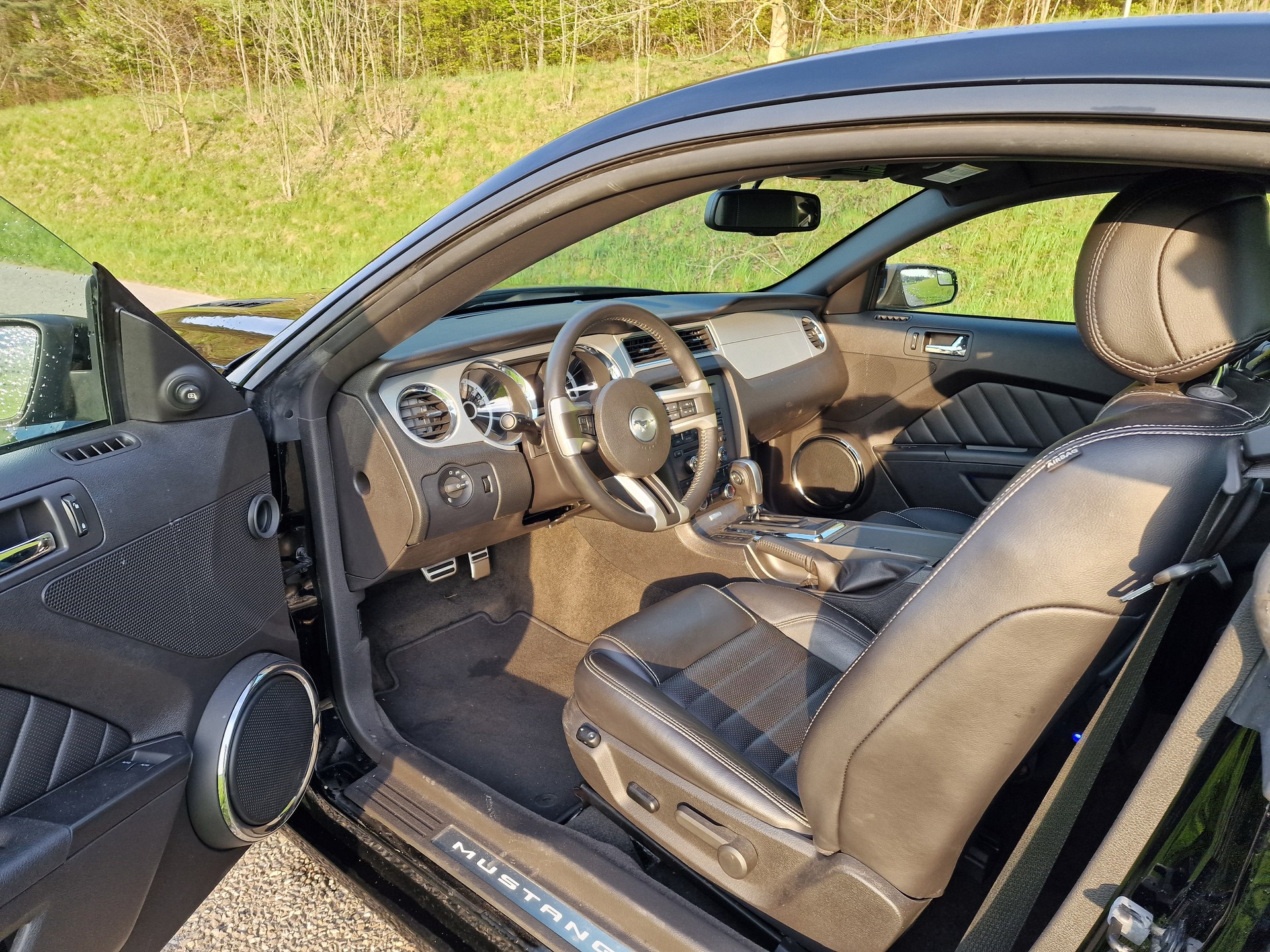 FORD Mustang GT Premium V8 420PS Automat-image-15