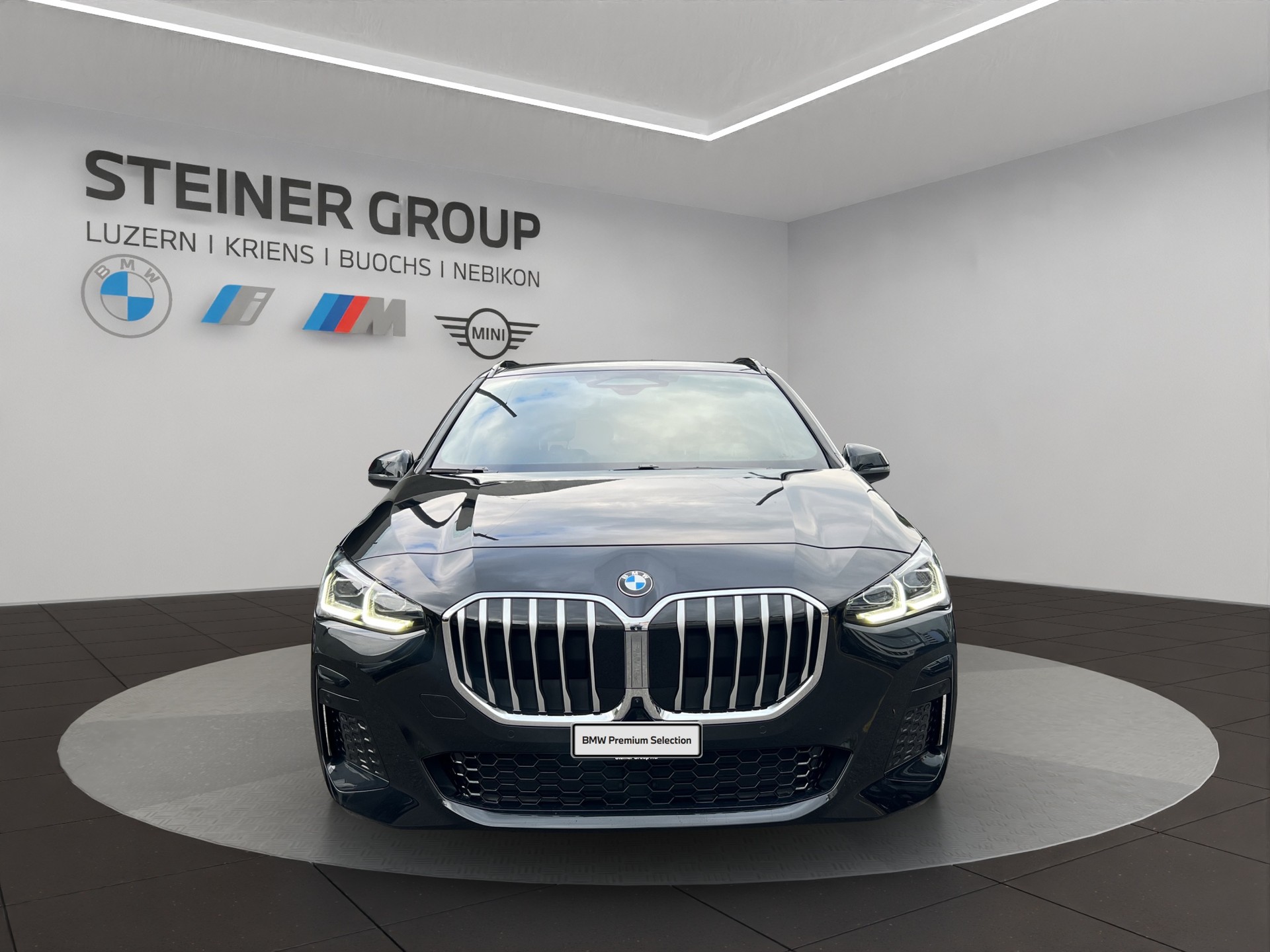 BMW 223d Active Tourer xDrive M Sport DKG-showroom-element-1