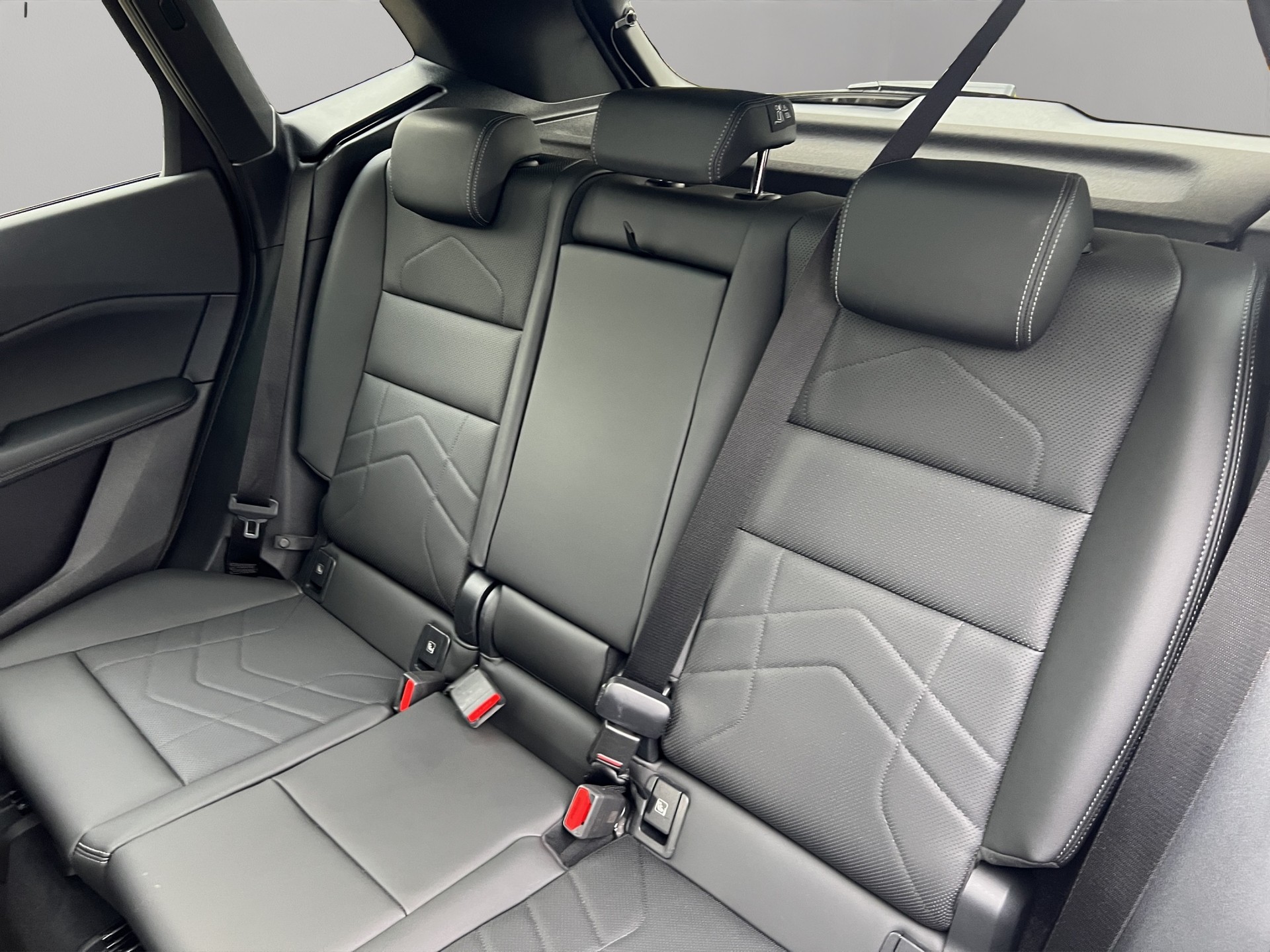BMW 223d Active Tourer xDrive M Sport DKG-image-16