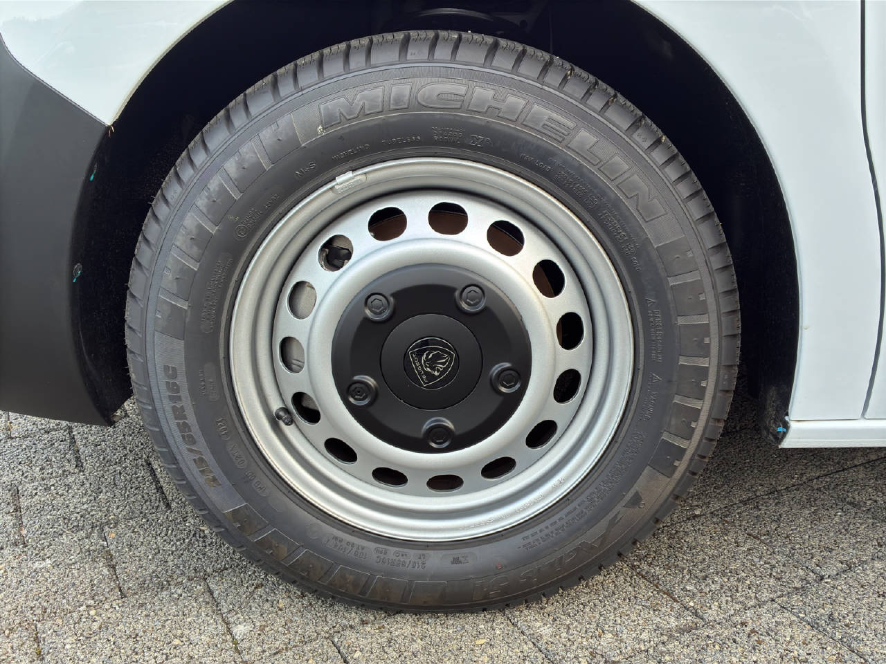 PEUGEOT Expert Kaw. Standard 2.0 BlueHDi 145 PS S/S-image-15
