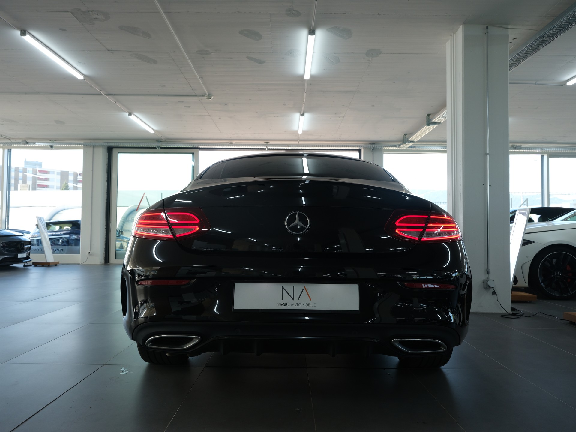 MERCEDES-BENZ C 220 d Coupé AMG Line 9G-Tronic-image-3