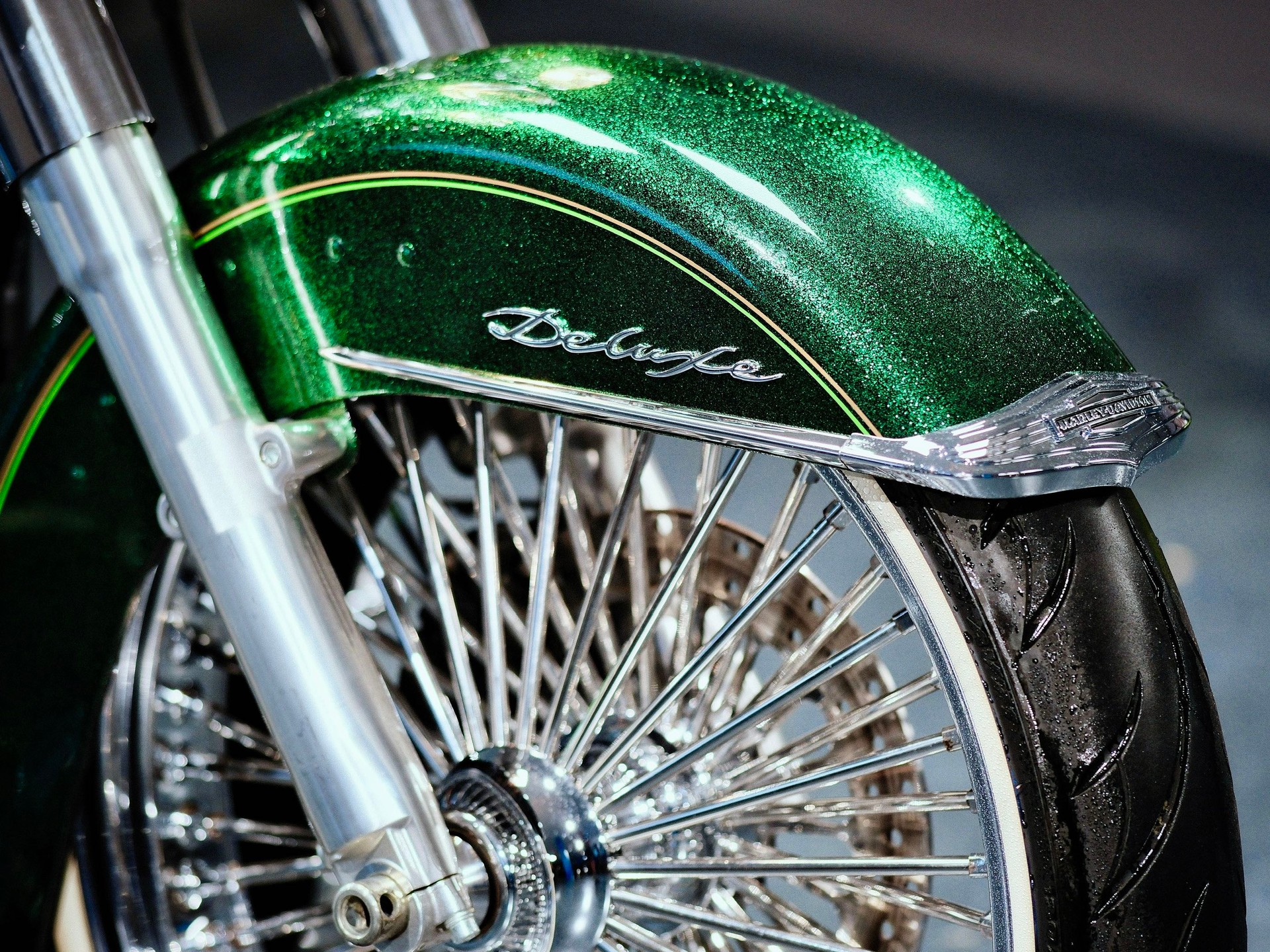 HARLEY-DAVIDSON FLSTN Softail Deluxe ABS-image-13