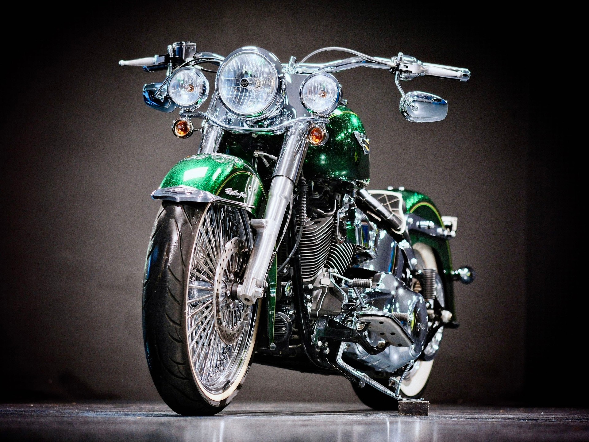 HARLEY-DAVIDSON FLSTN Softail Deluxe ABS-image-4