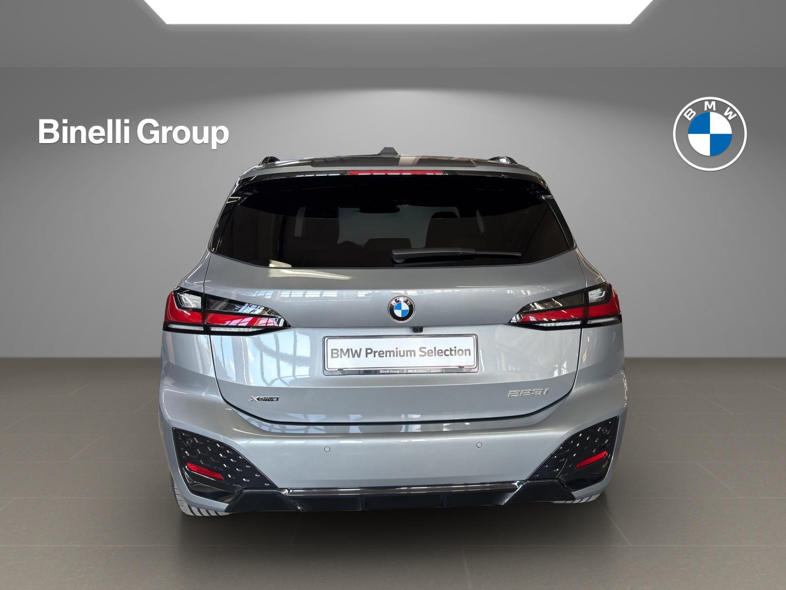 BMW 223i xDrive SDKG Active Tourer-image-13
