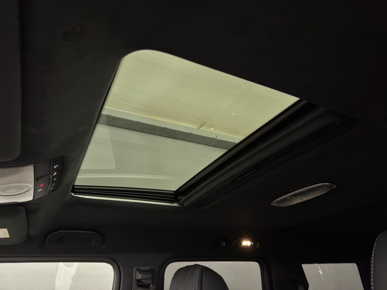 MERCEDES-BENZ G 500-image-13