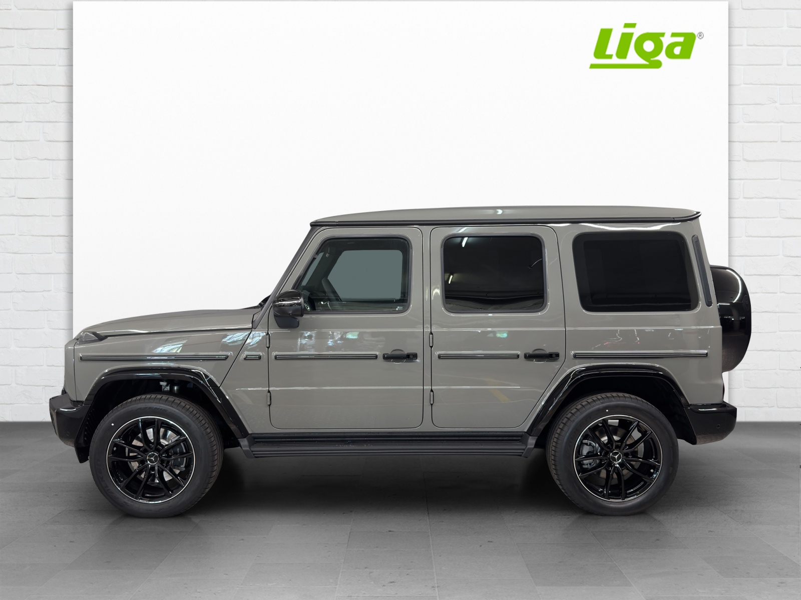 MERCEDES-BENZ G 500-image-1