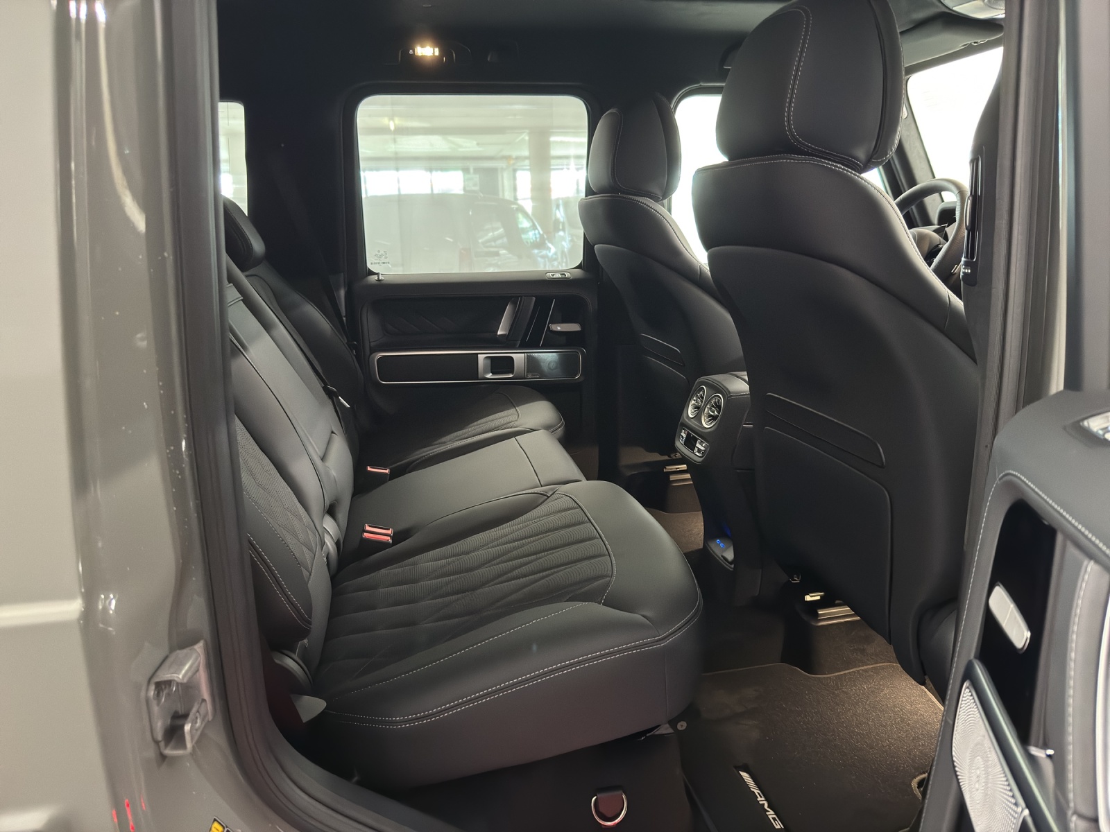 MERCEDES-BENZ G 500-image-9