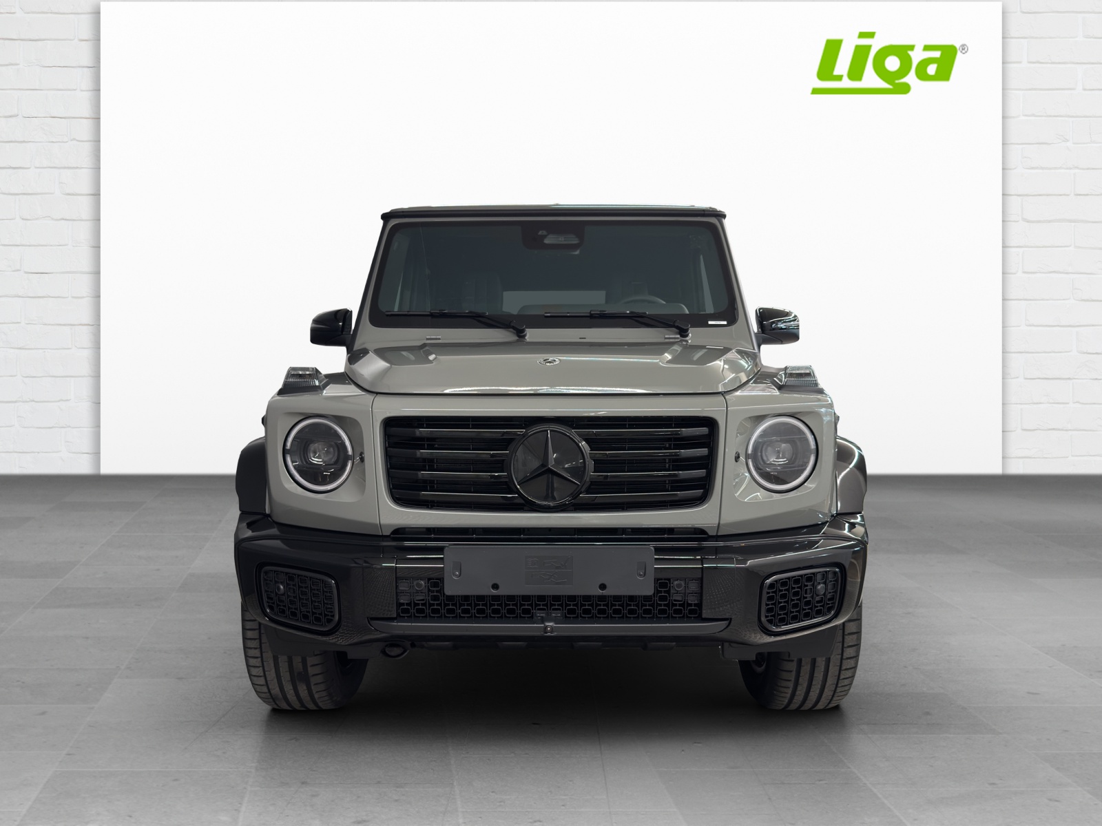 MERCEDES-BENZ G 500-image-2