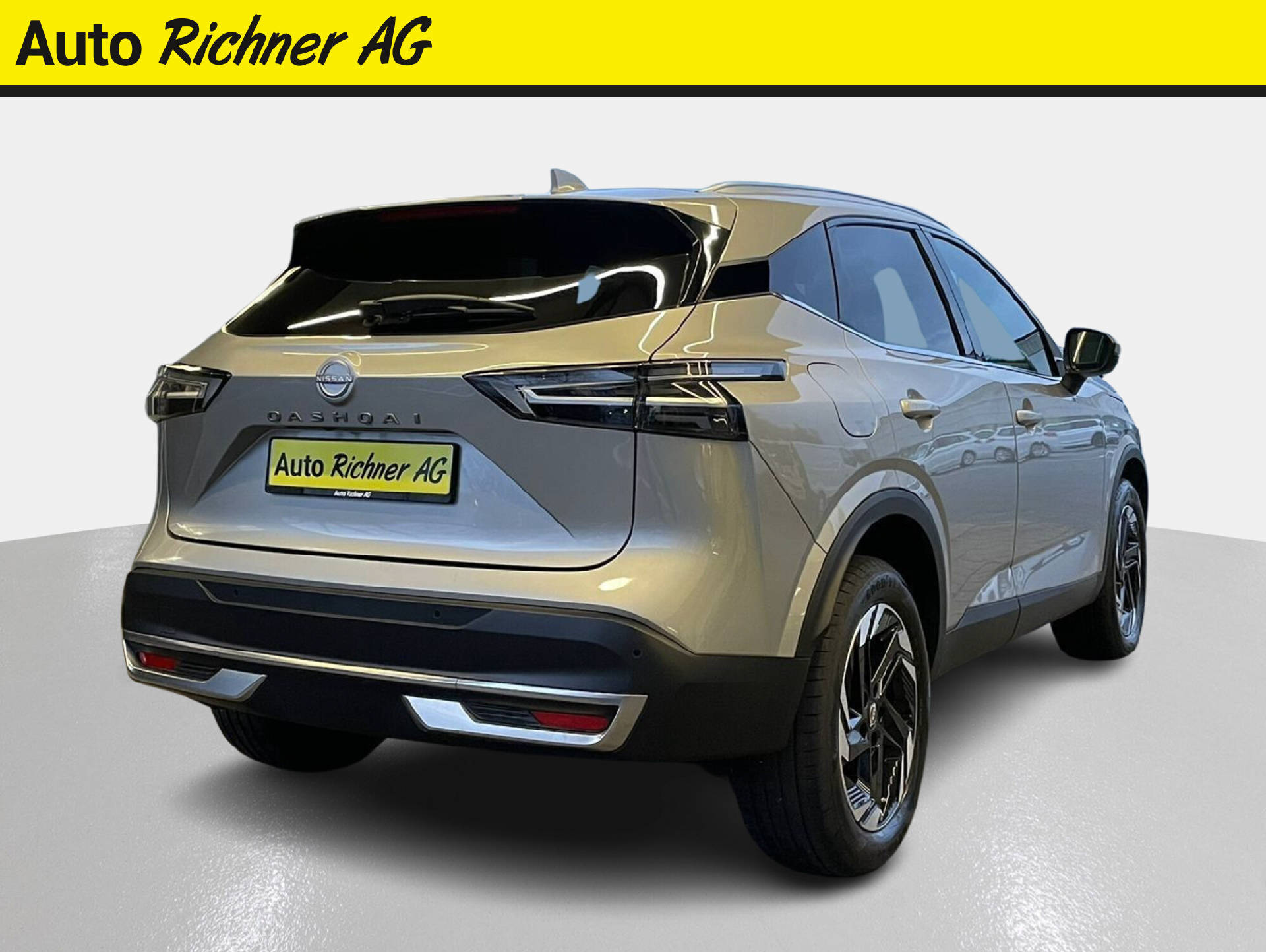 NISSAN Qashqai 1.3 DIG-T Tekna-image-3