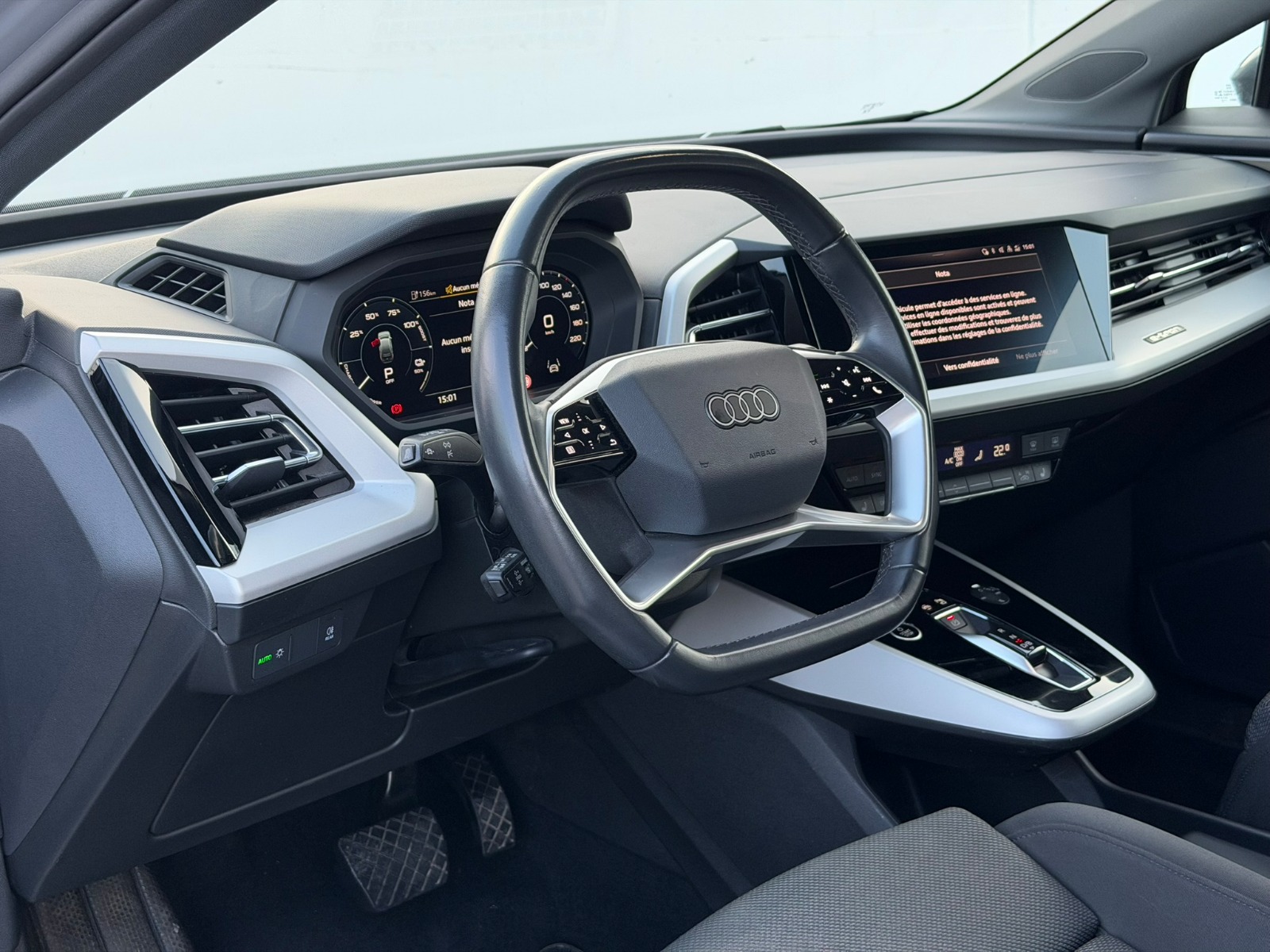 AUDI Q4 e-tron 50 quattro-image-12