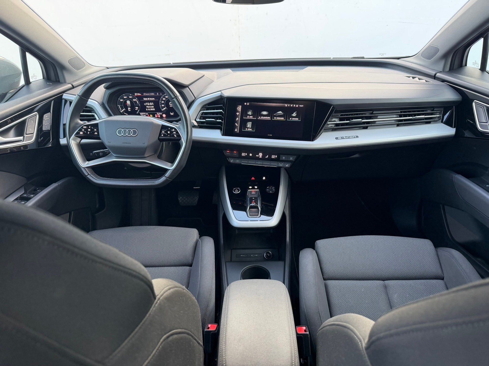 AUDI Q4 e-tron 50 quattro-image-10