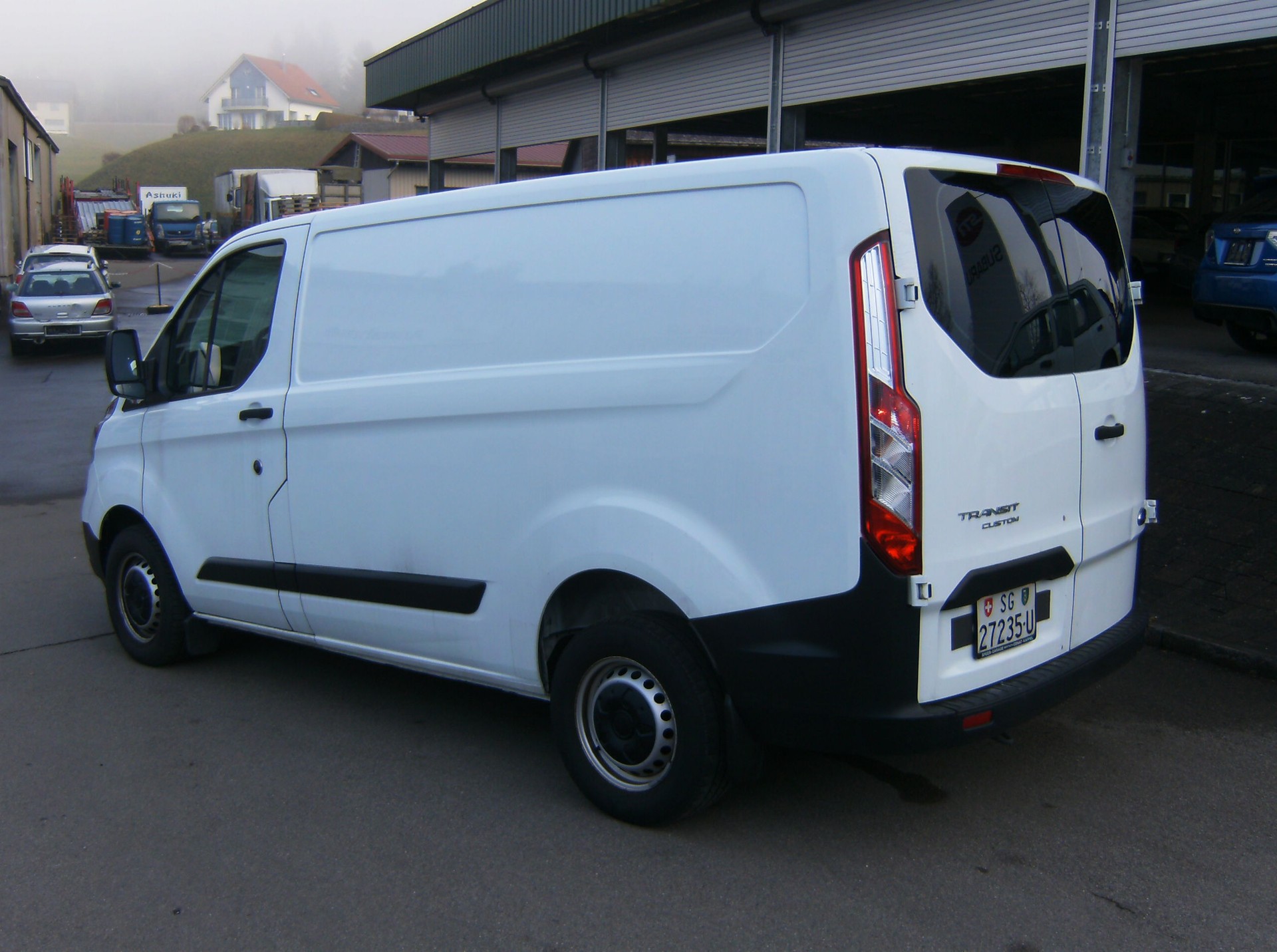 FORD Transit Custom Van 280 L1H1Trend-image-2
