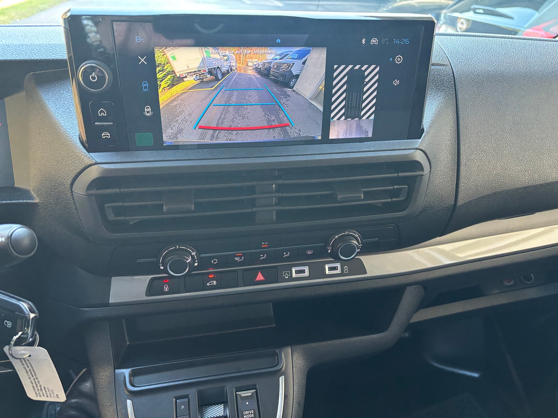 PEUGEOT Expert 2.2 BlueHDi 150 S&S Standard EAT8-image-10