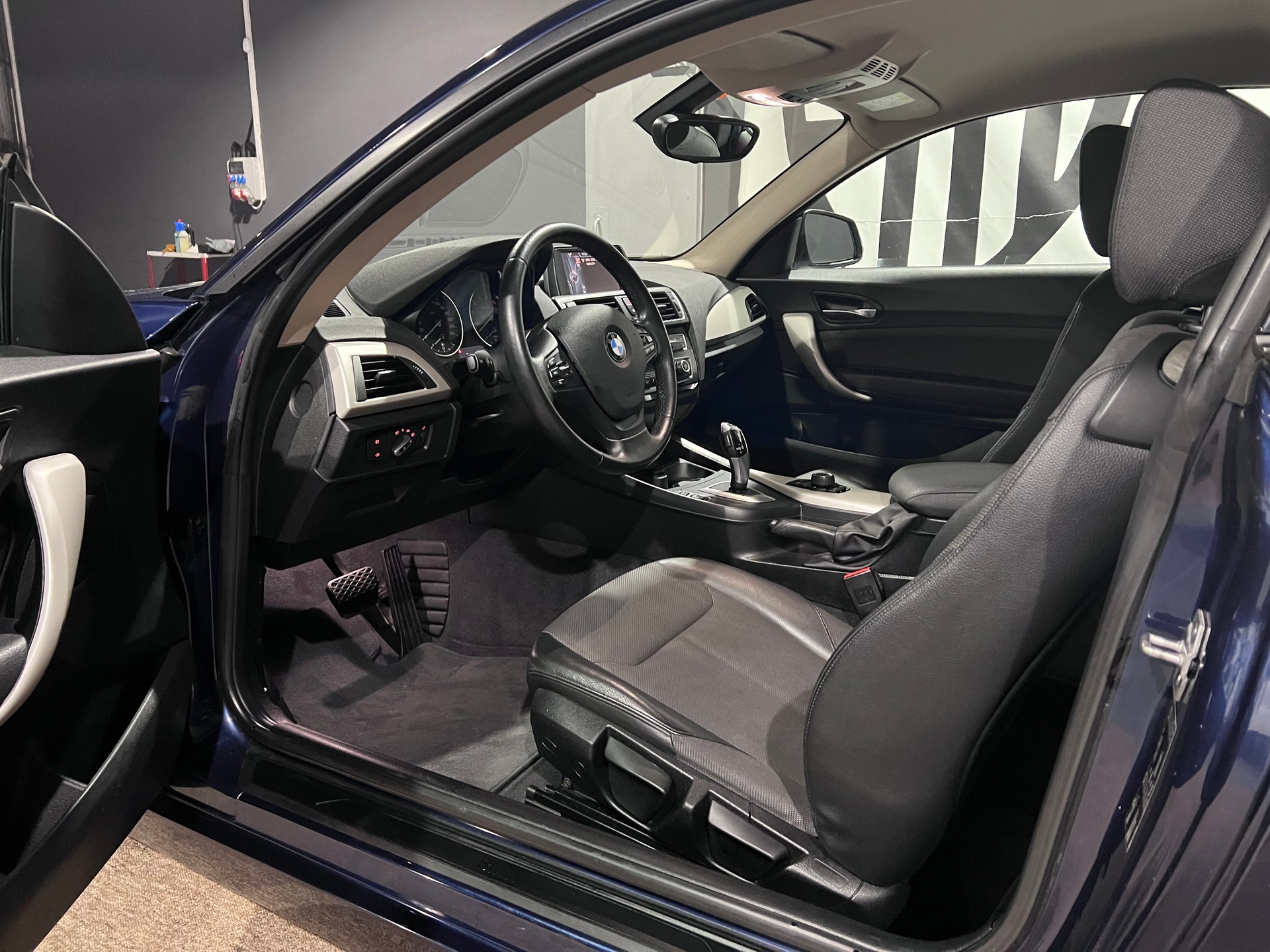 BMW 218i M Sport Steptronic-image-8