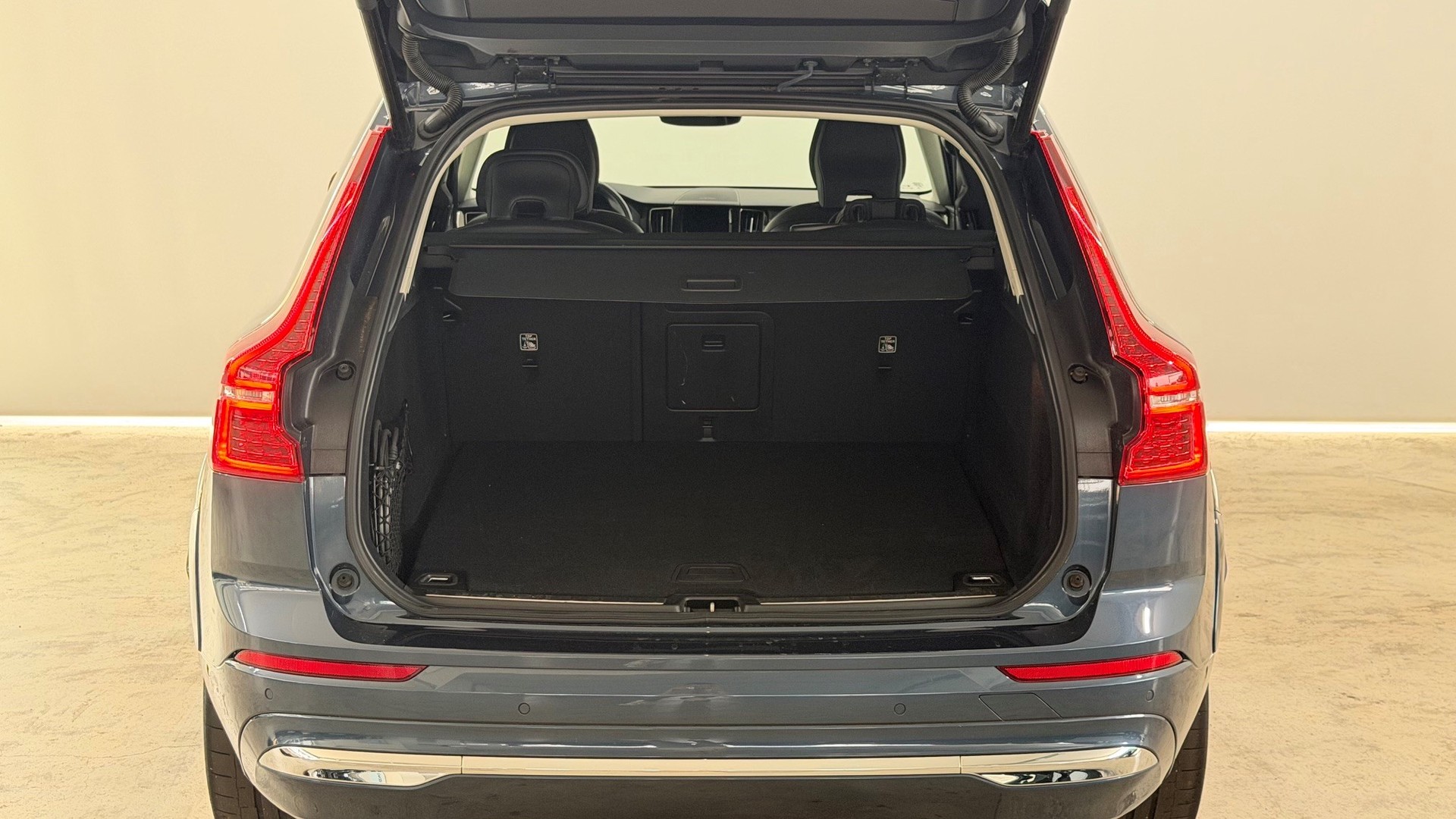 VOLVO XC60 2.0 T8 TE Inscription eAW-image-10