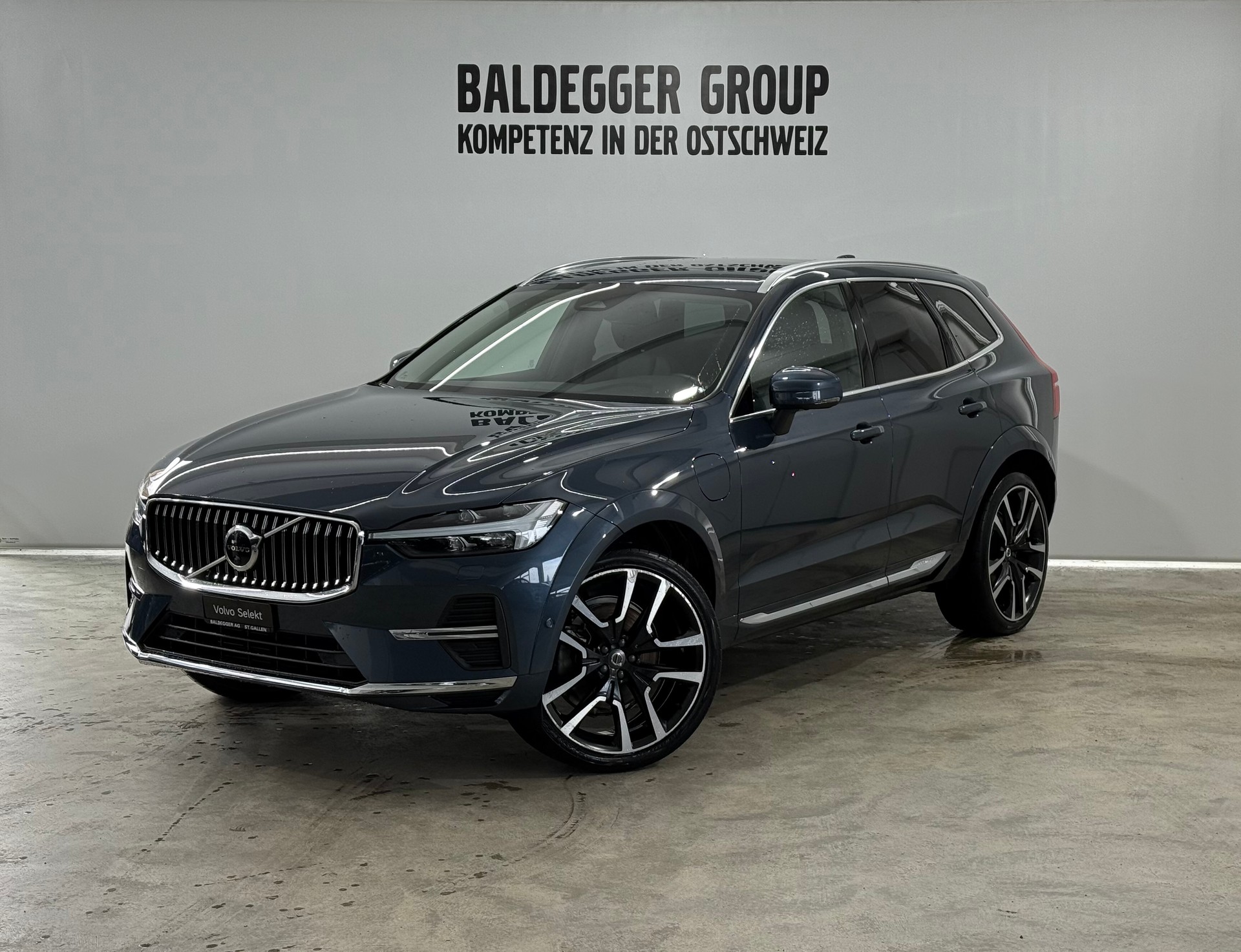 VOLVO XC60 2.0 T8 TE Inscription eAW-image-0
