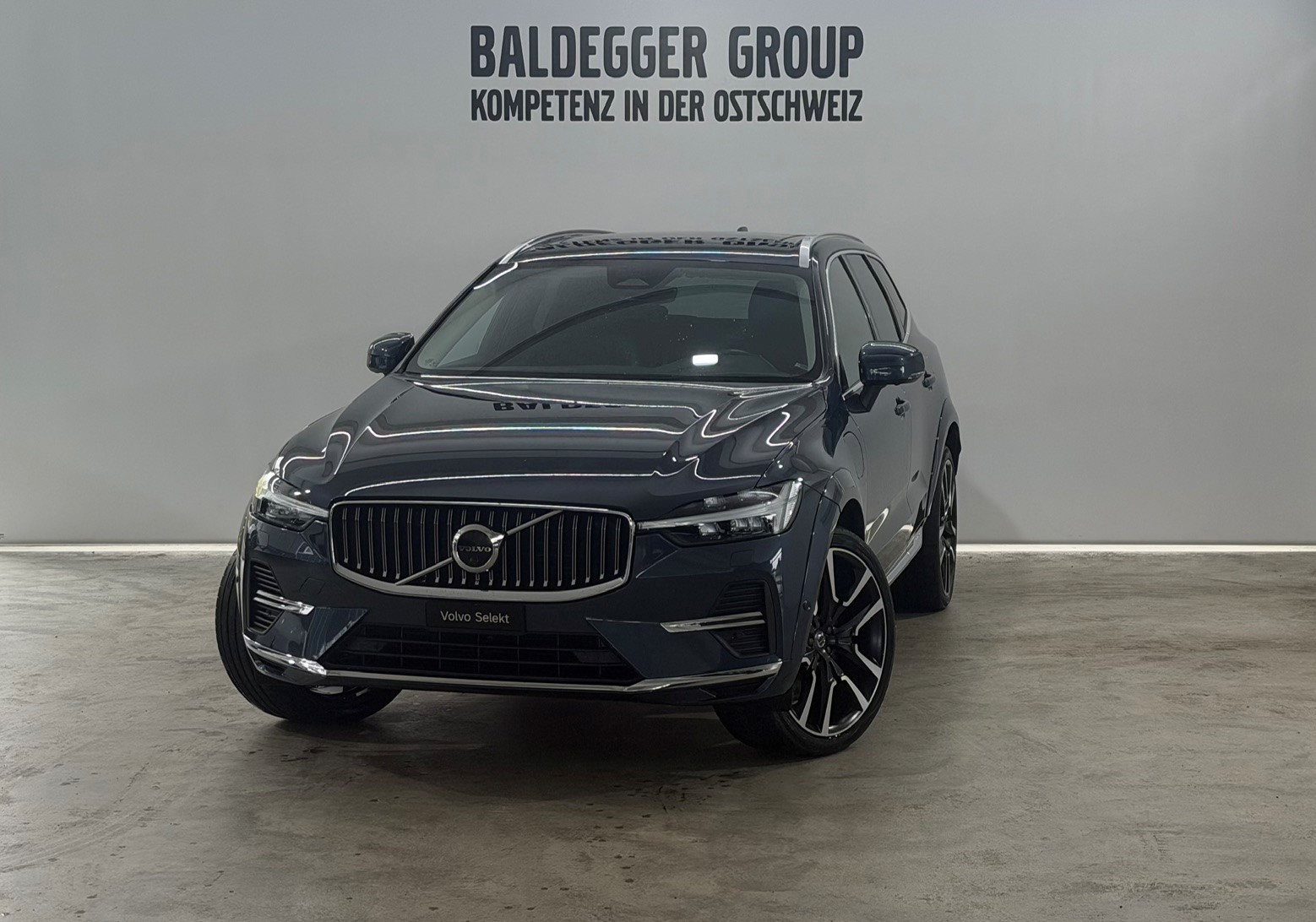 VOLVO XC60 2.0 T8 TE Inscription eAW-image-0