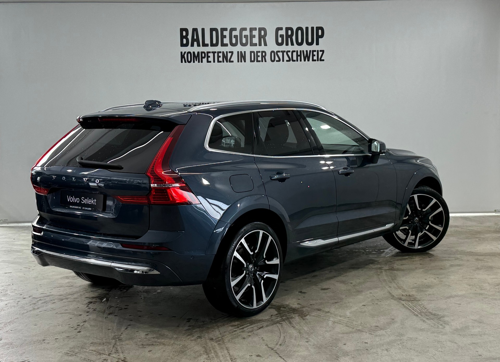 VOLVO XC60 2.0 T8 TE Inscription eAW-image-2