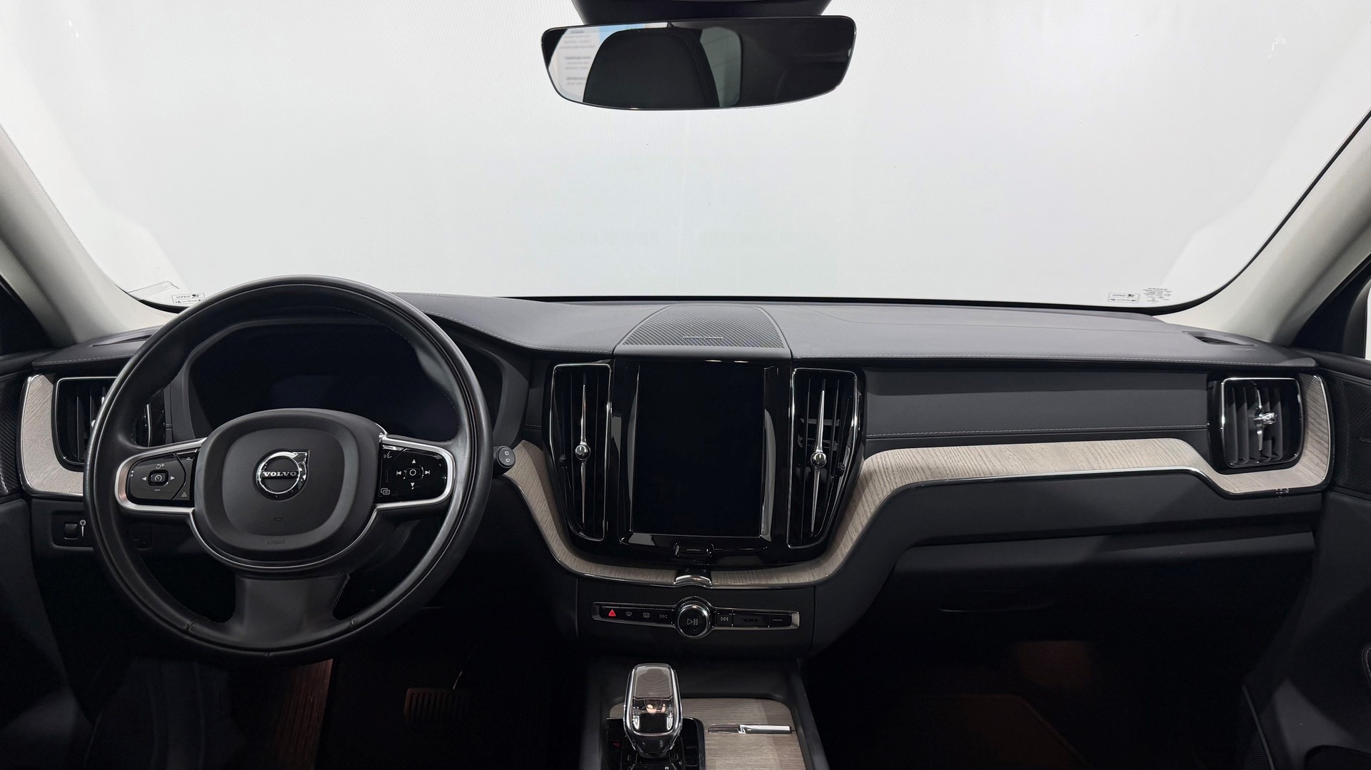 VOLVO XC60 2.0 T8 TE Inscription eAW-image-5