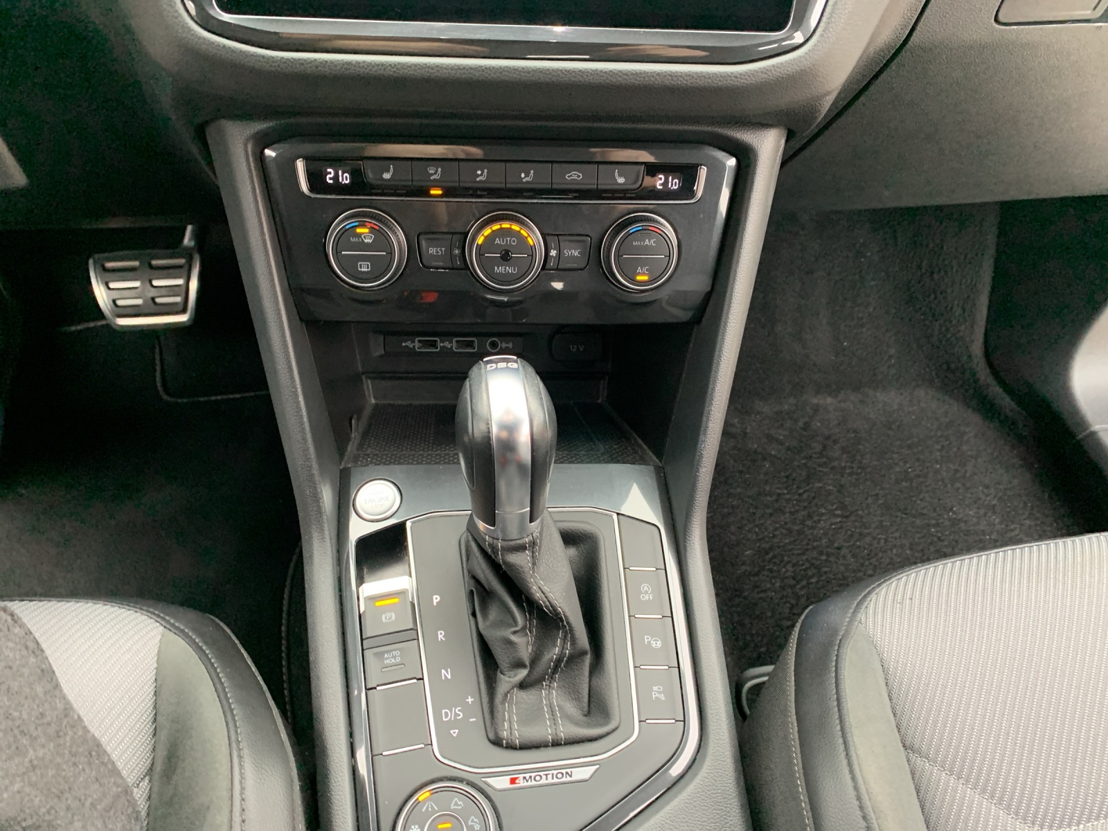 VW Tiguan 2.0TDI High 4M-image-11