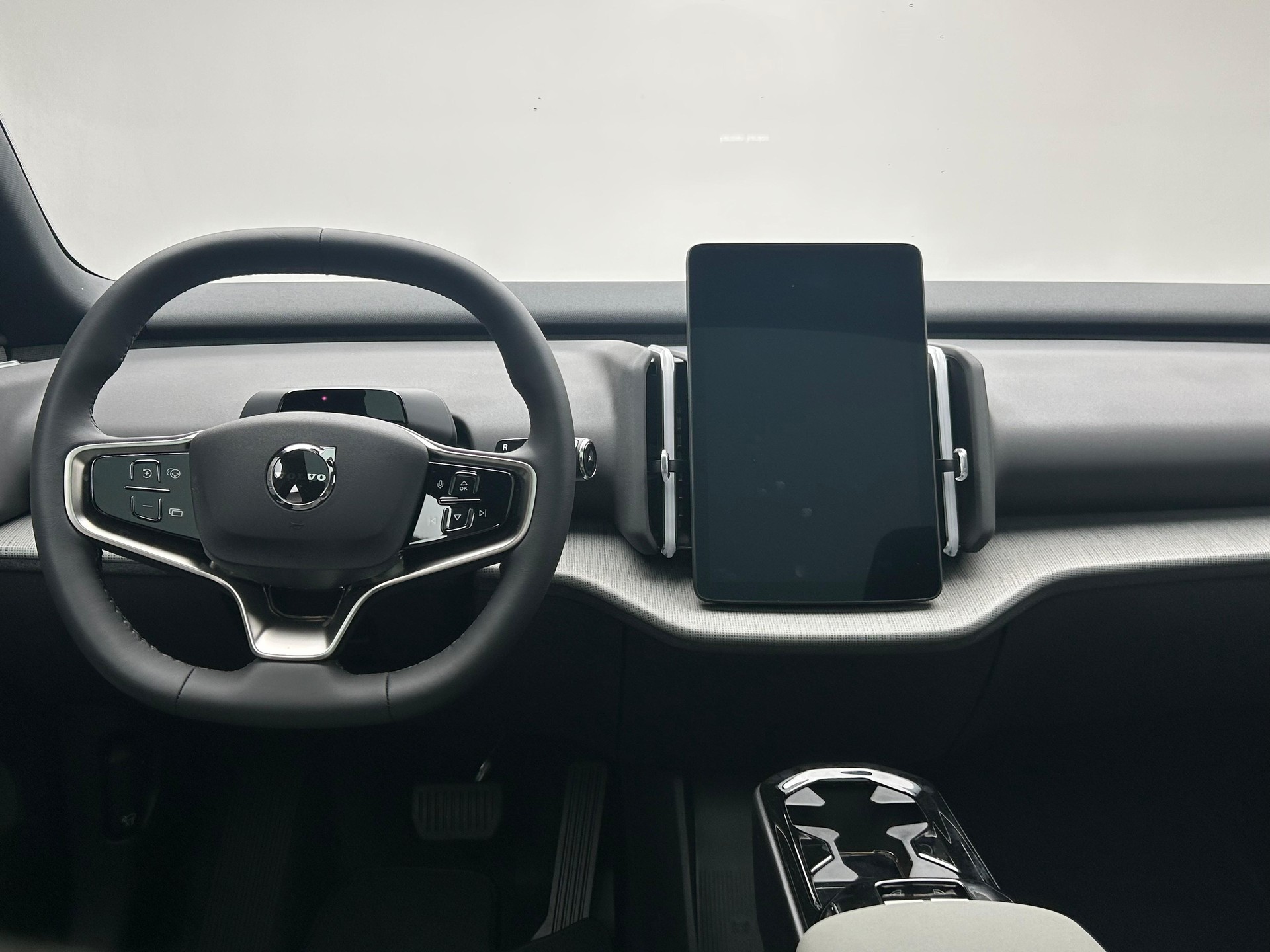 VOLVO EX30 E60 Twin Ultra Performance AWD-image-6