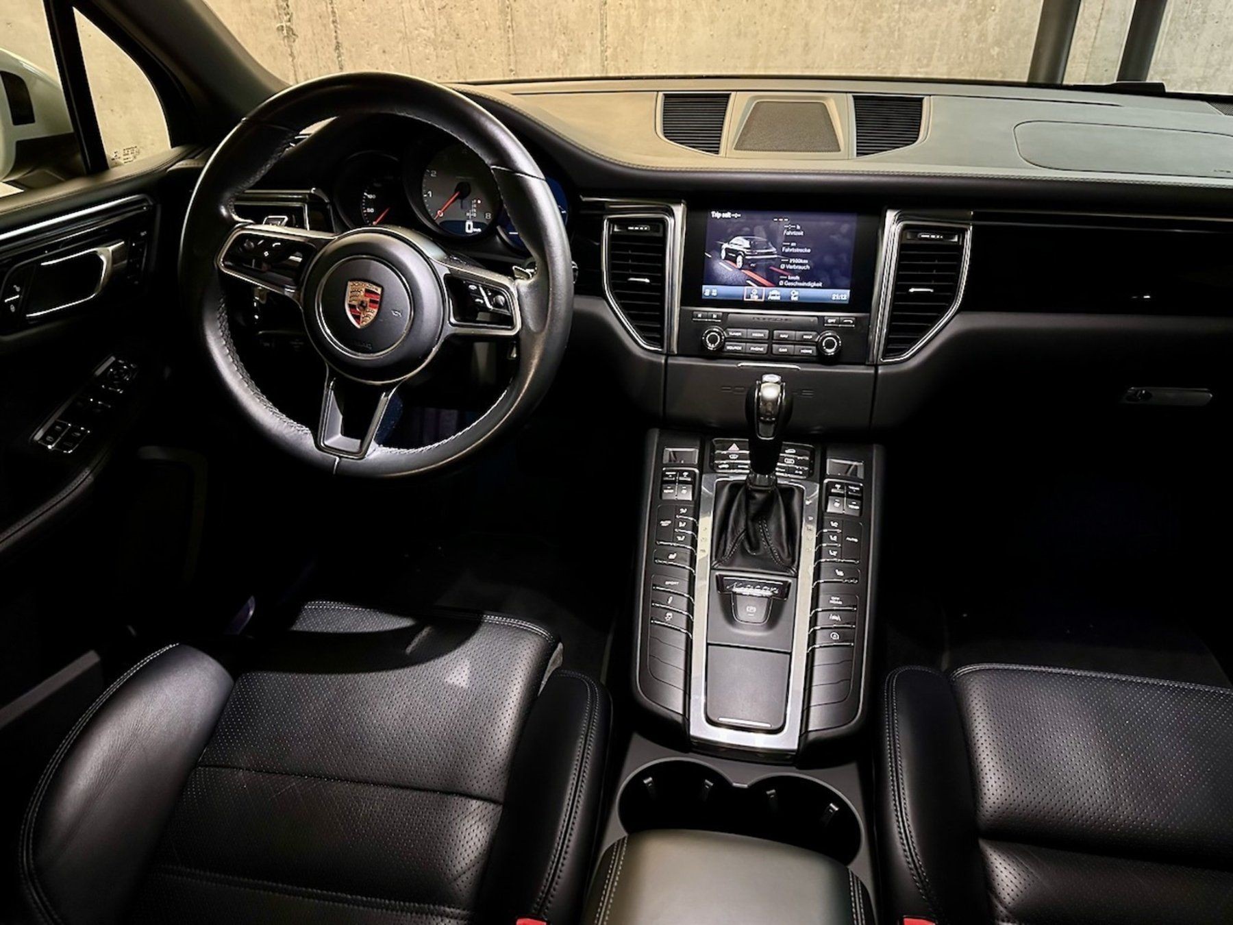 PORSCHE Macan S PDK-image-6