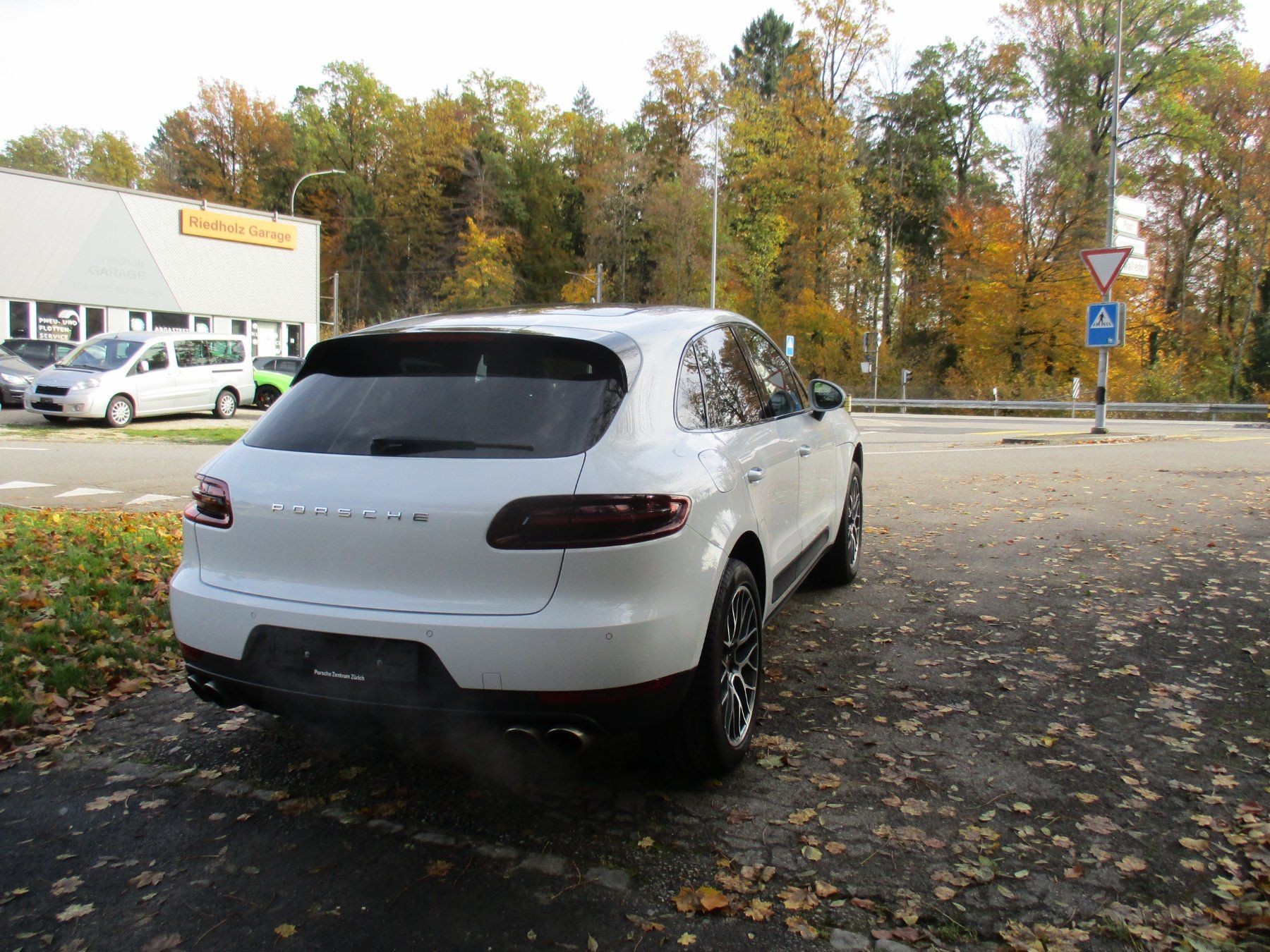 PORSCHE Macan S PDK-image-4