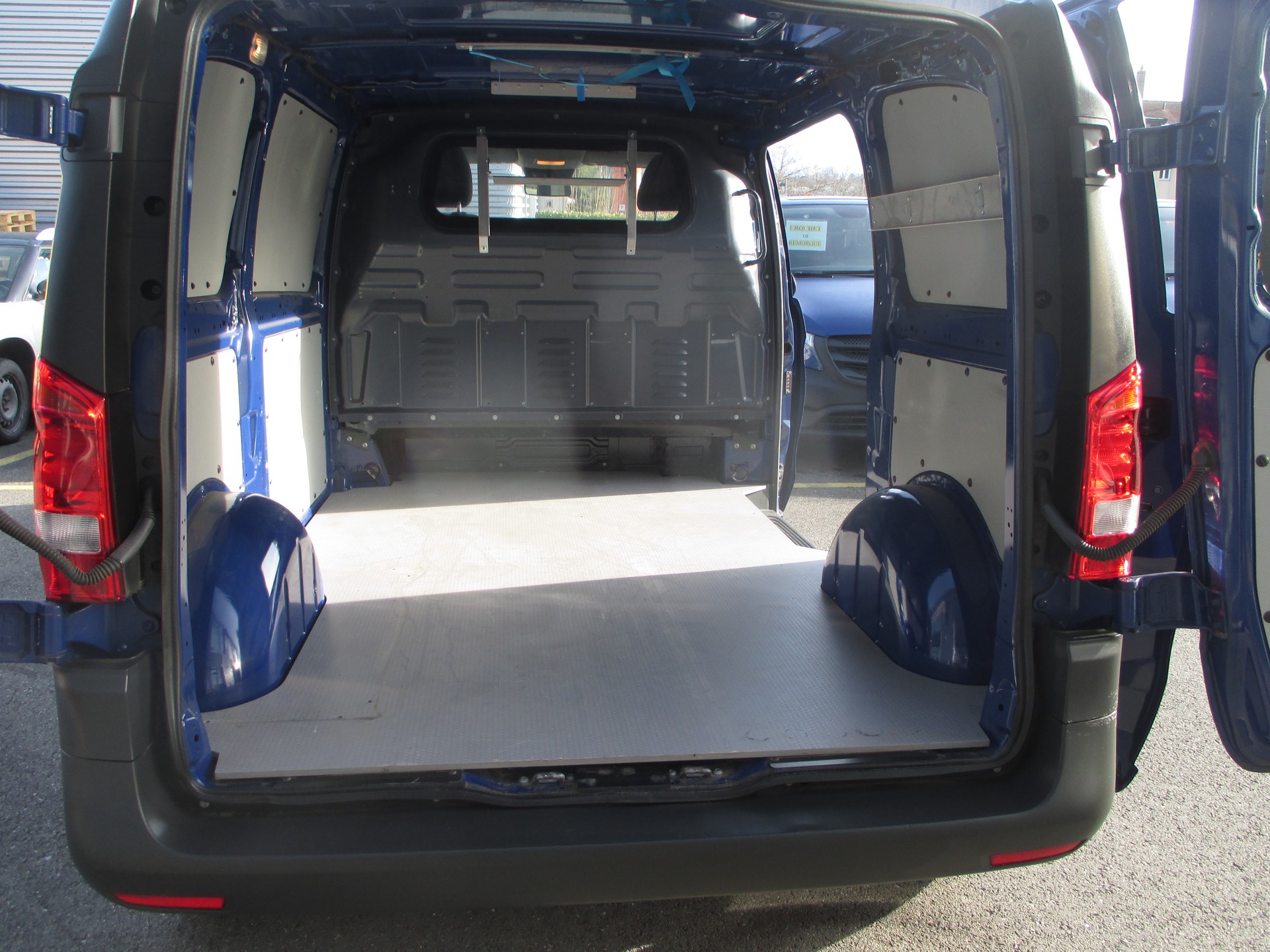 MERCEDES-BENZ Vito 116 CDI Base-image-12