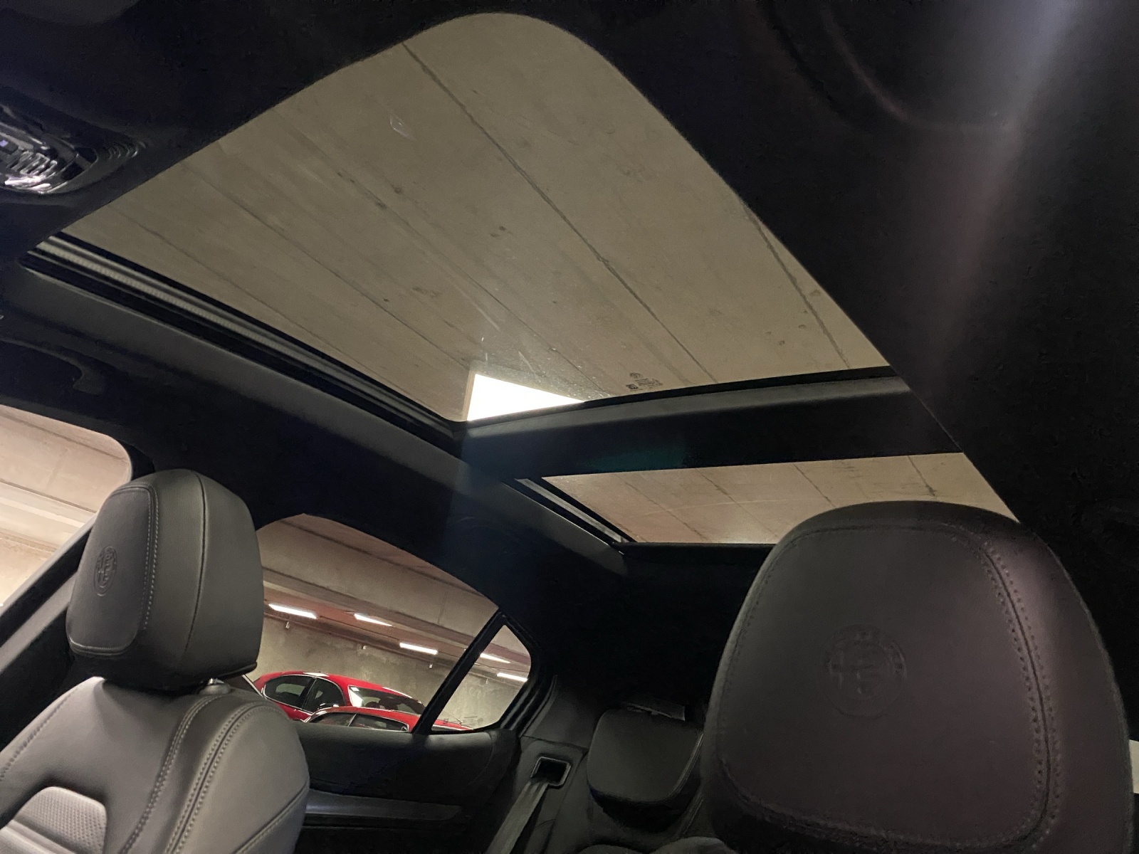 ALFA ROMEO STELVIO 2.0 Q4 280 Veloce P-image-15