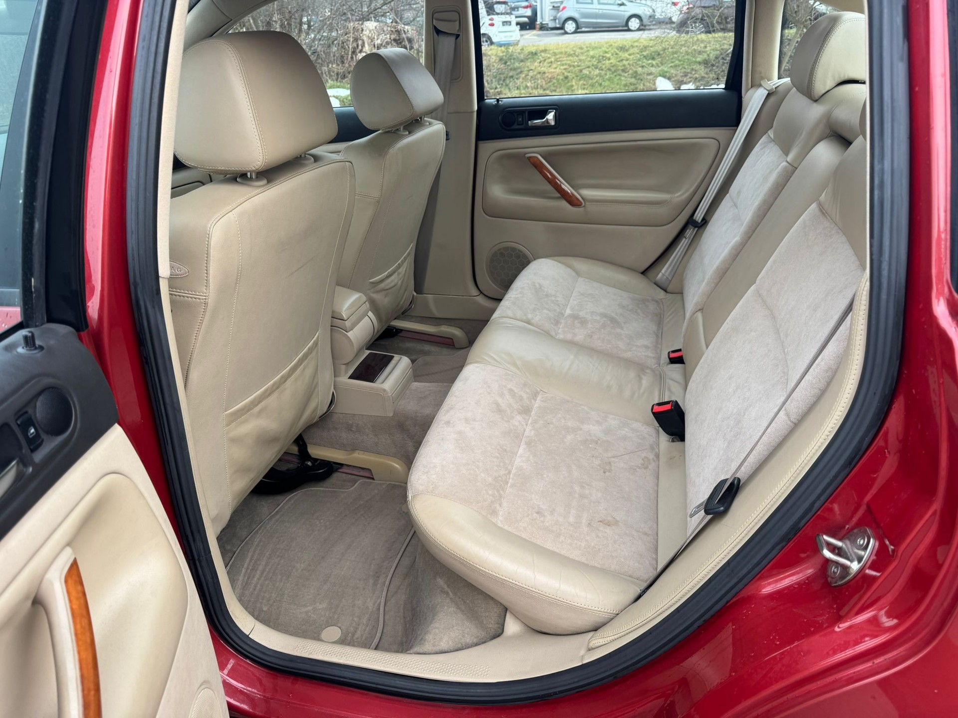 VW Passat 2.3 VR5 Highline-image-13