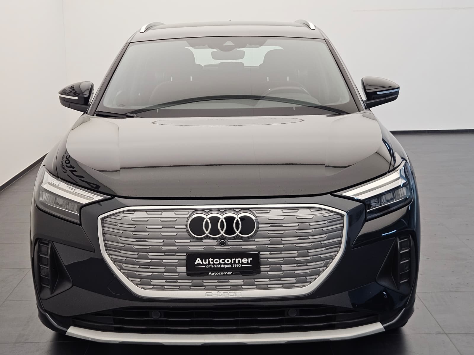 AUDI Q4 e-tron 50 quattro-image-4