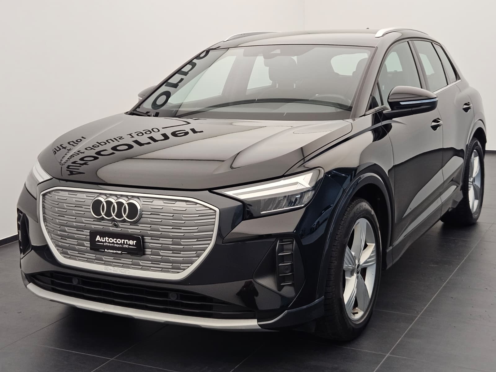 AUDI Q4 e-tron 50 quattro-image-3