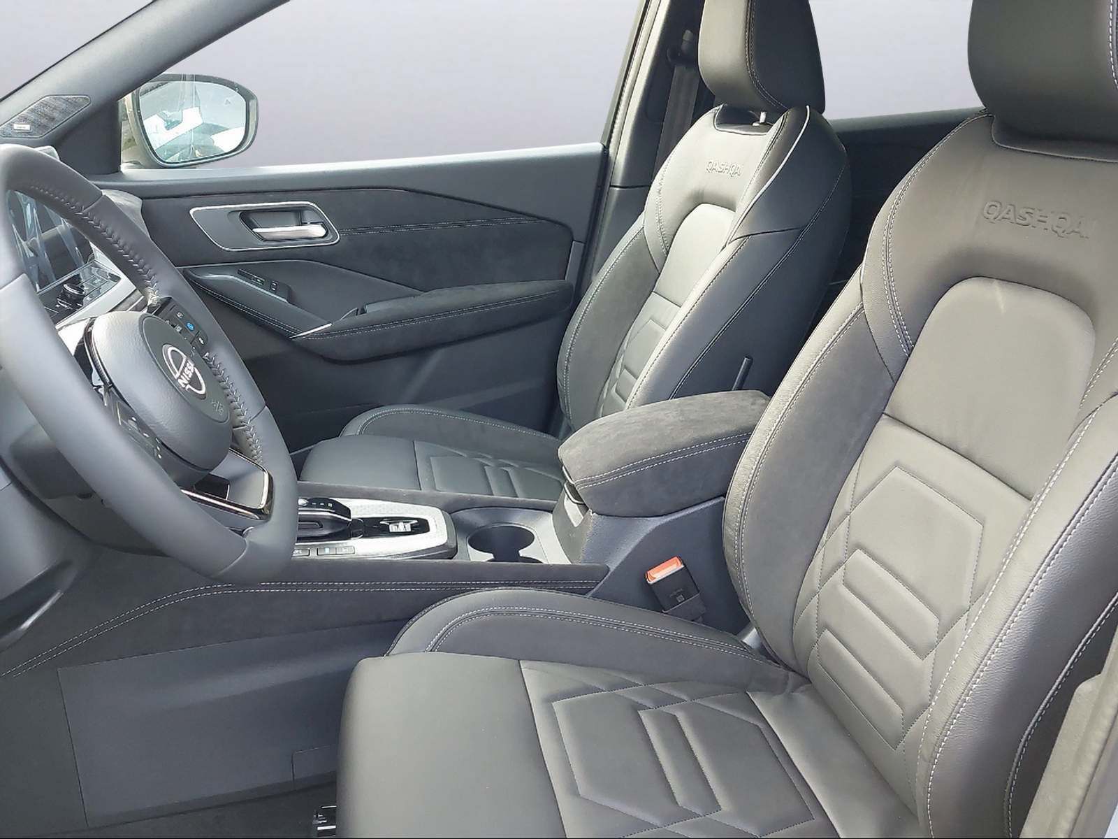 NISSAN Qashqai 1.5 VC-T N-Connecta-image-4